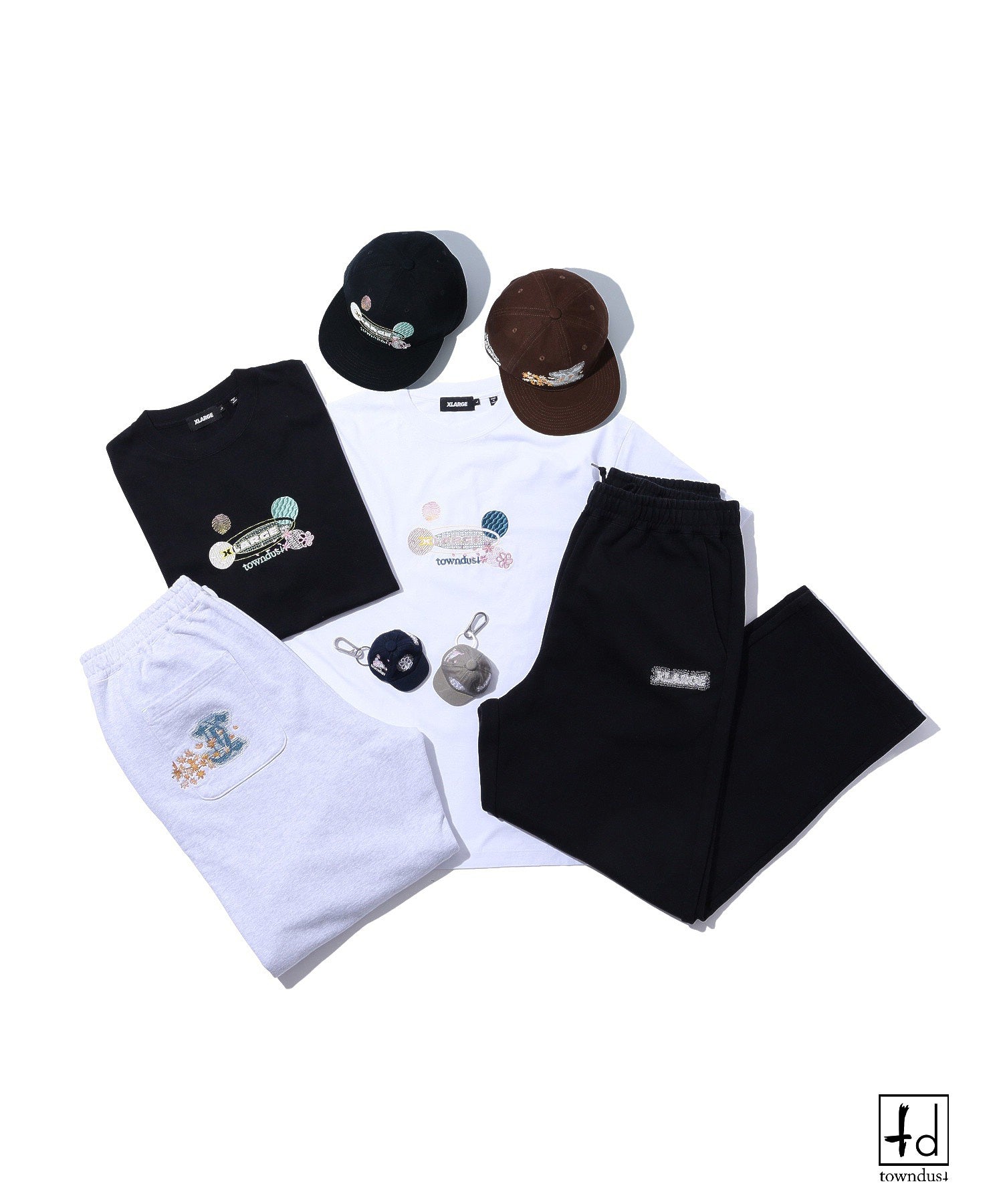 XLARGE×towndust MINI CAP KEYCHAIN