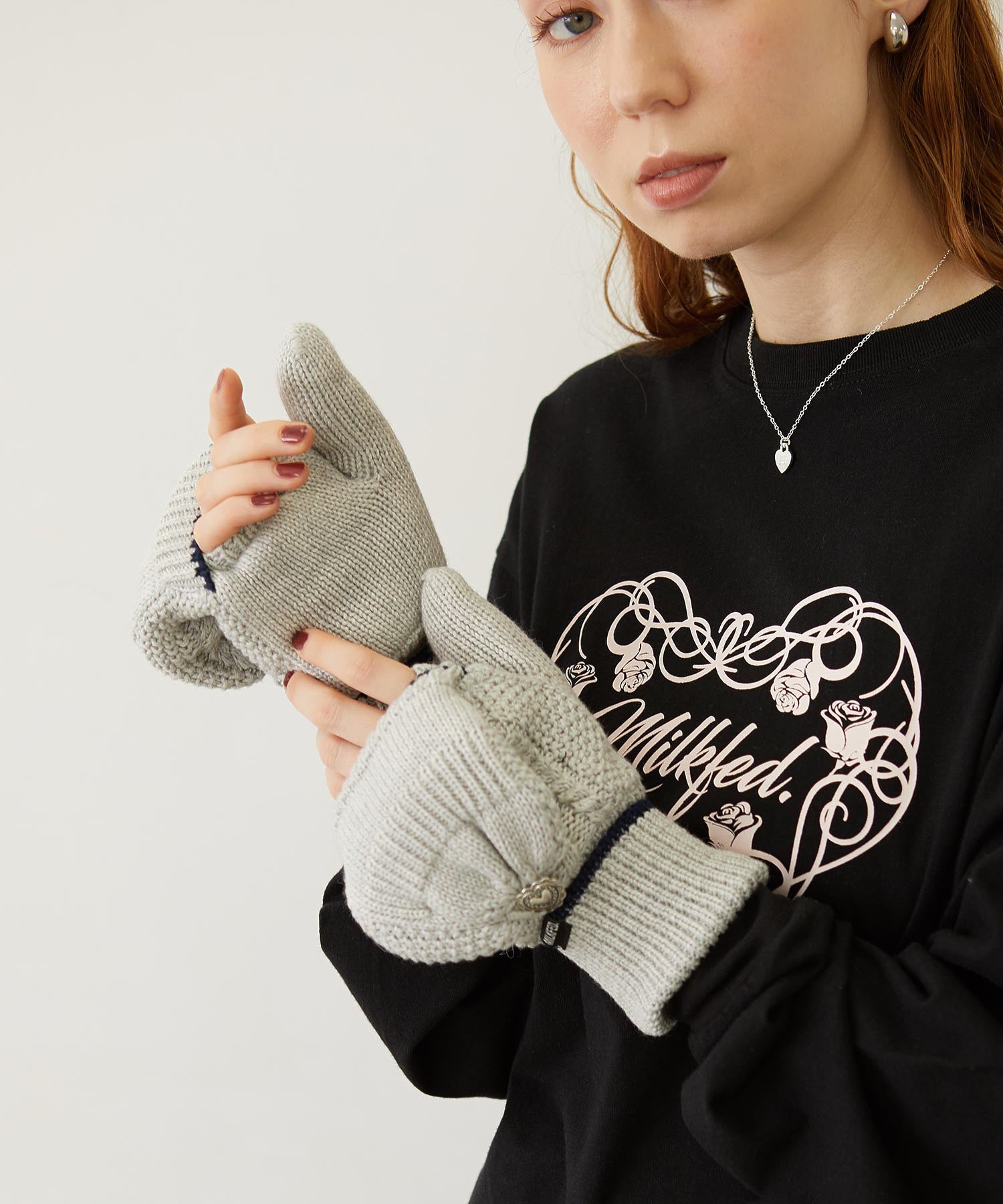 HEART CABLE MITTENS