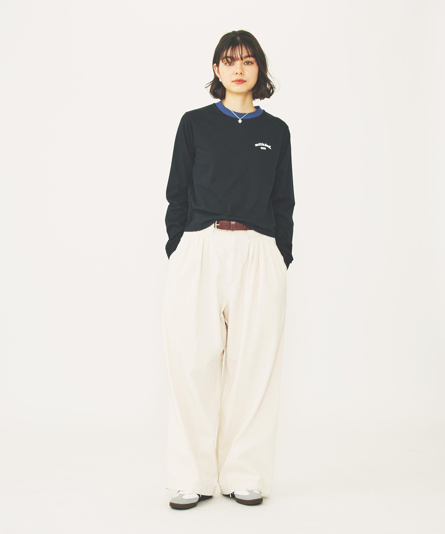 ROUNDED HEART LOGO L/S TOP