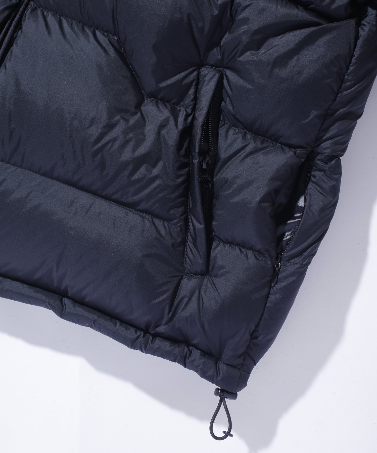 RIPSTOP HOODED DOWN JACKET