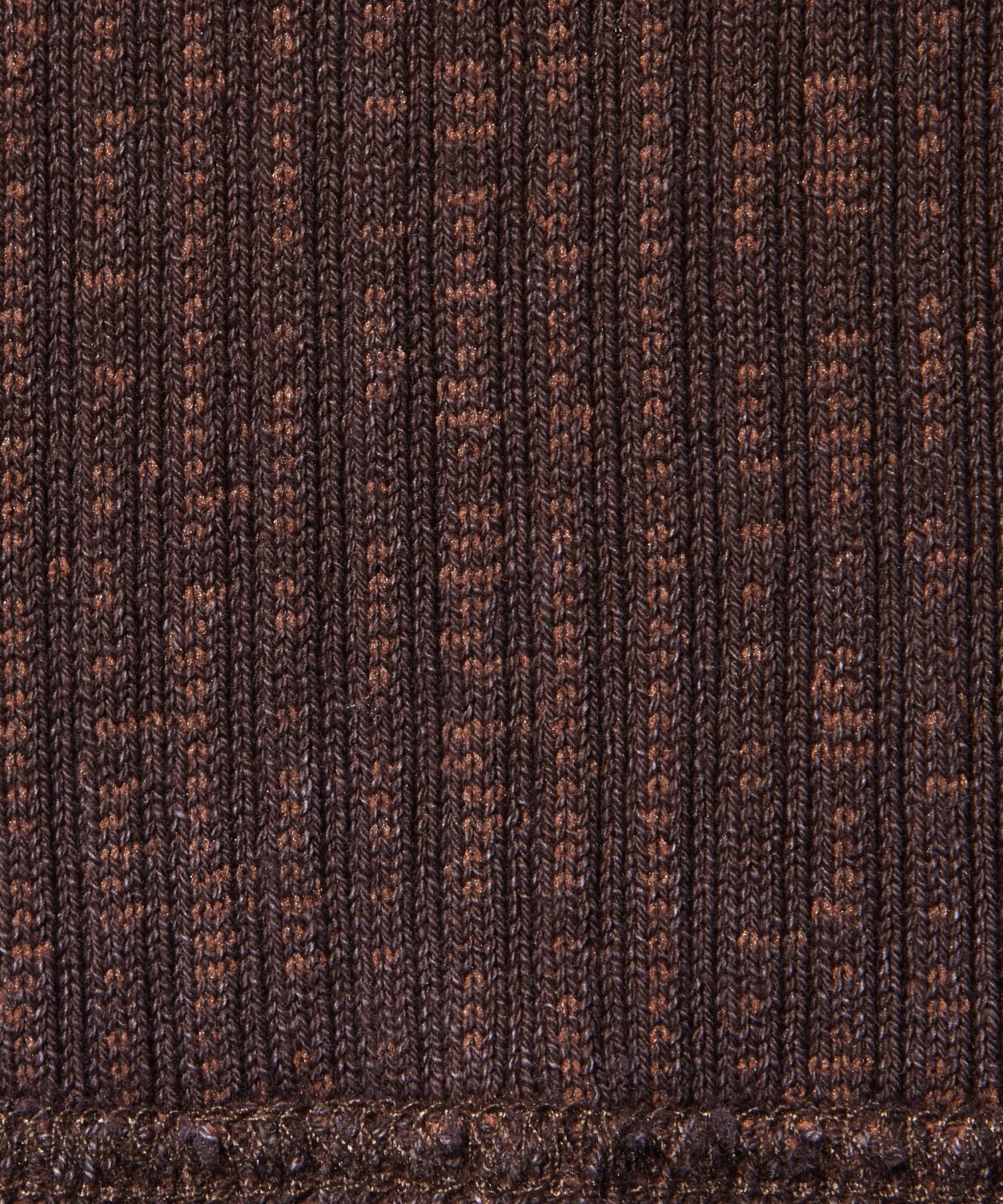 DEFORMED NECK FADED RIB TOP