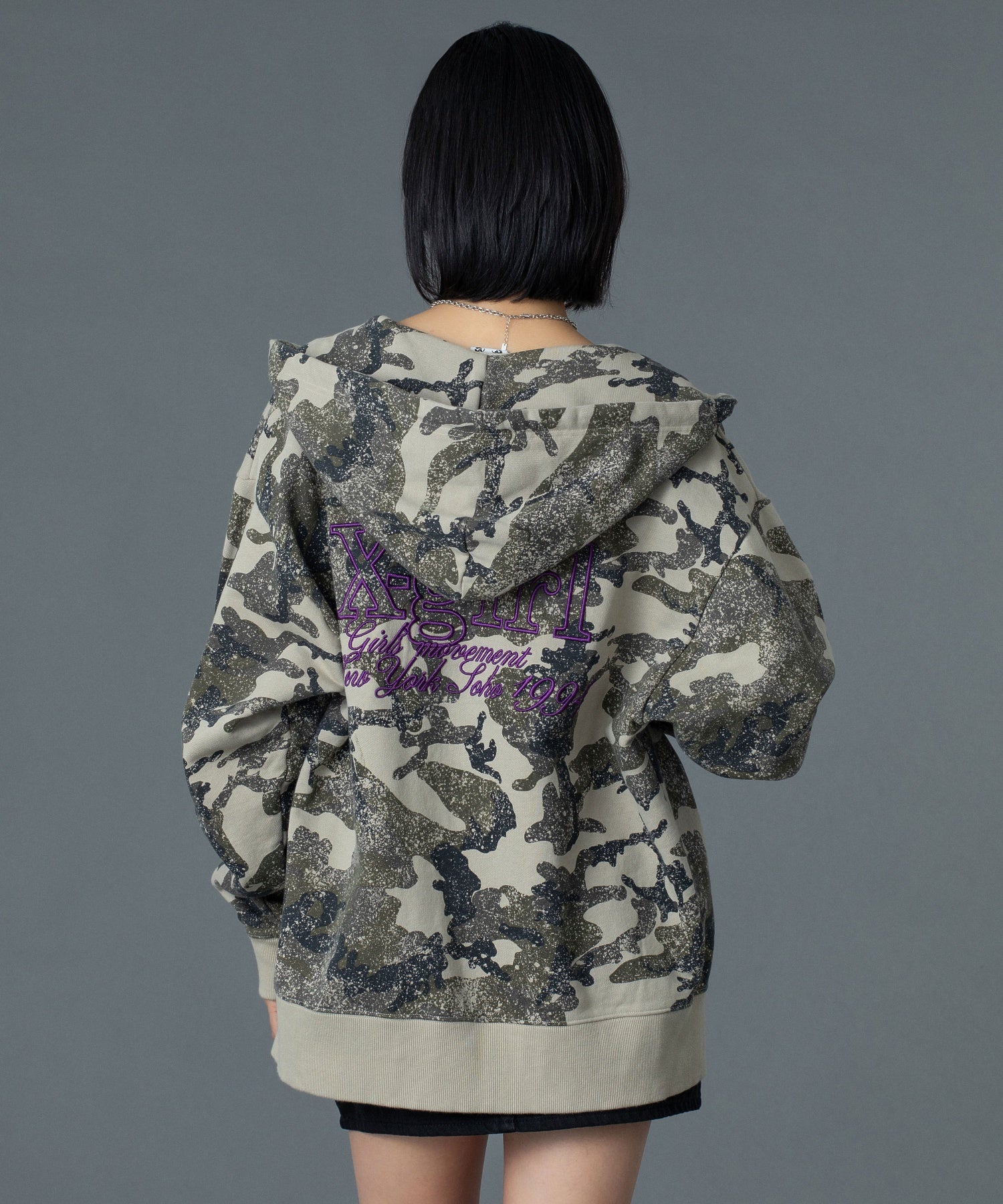 EMBROIDERED LOGO ZIP UP SWEAT HOODIE