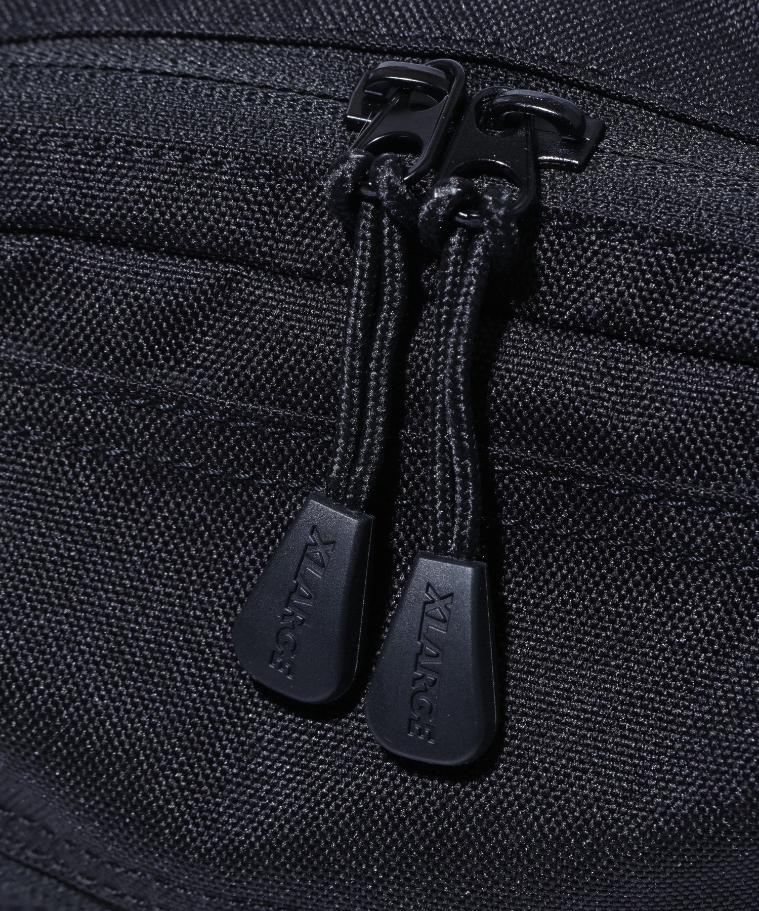 SQUARE SHOULDER BAG