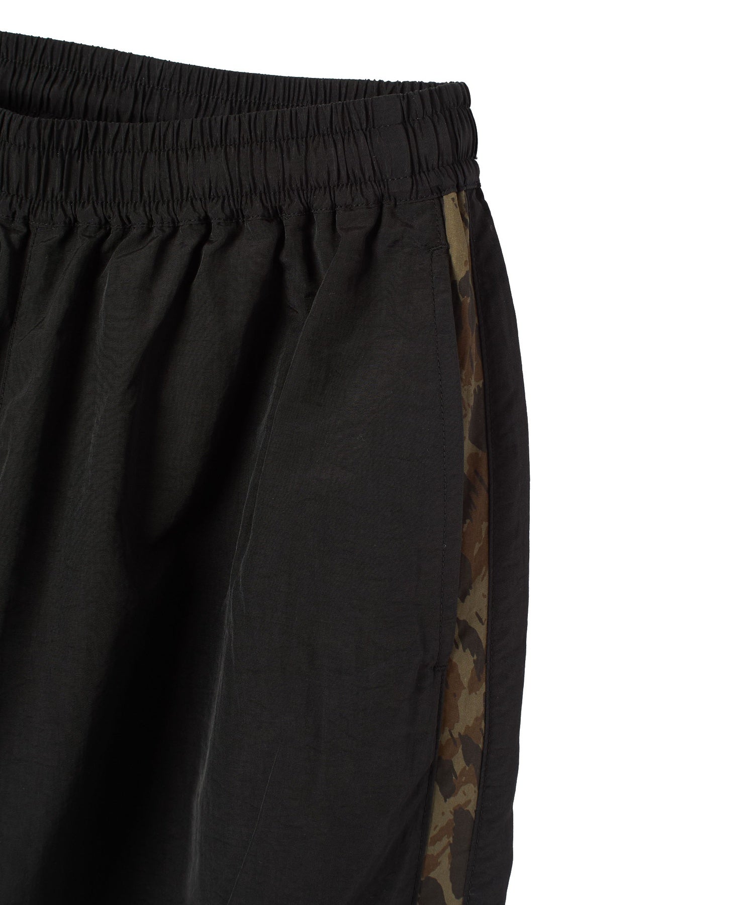 FACE LABEL LOOSE FIT TRAINING PANTS