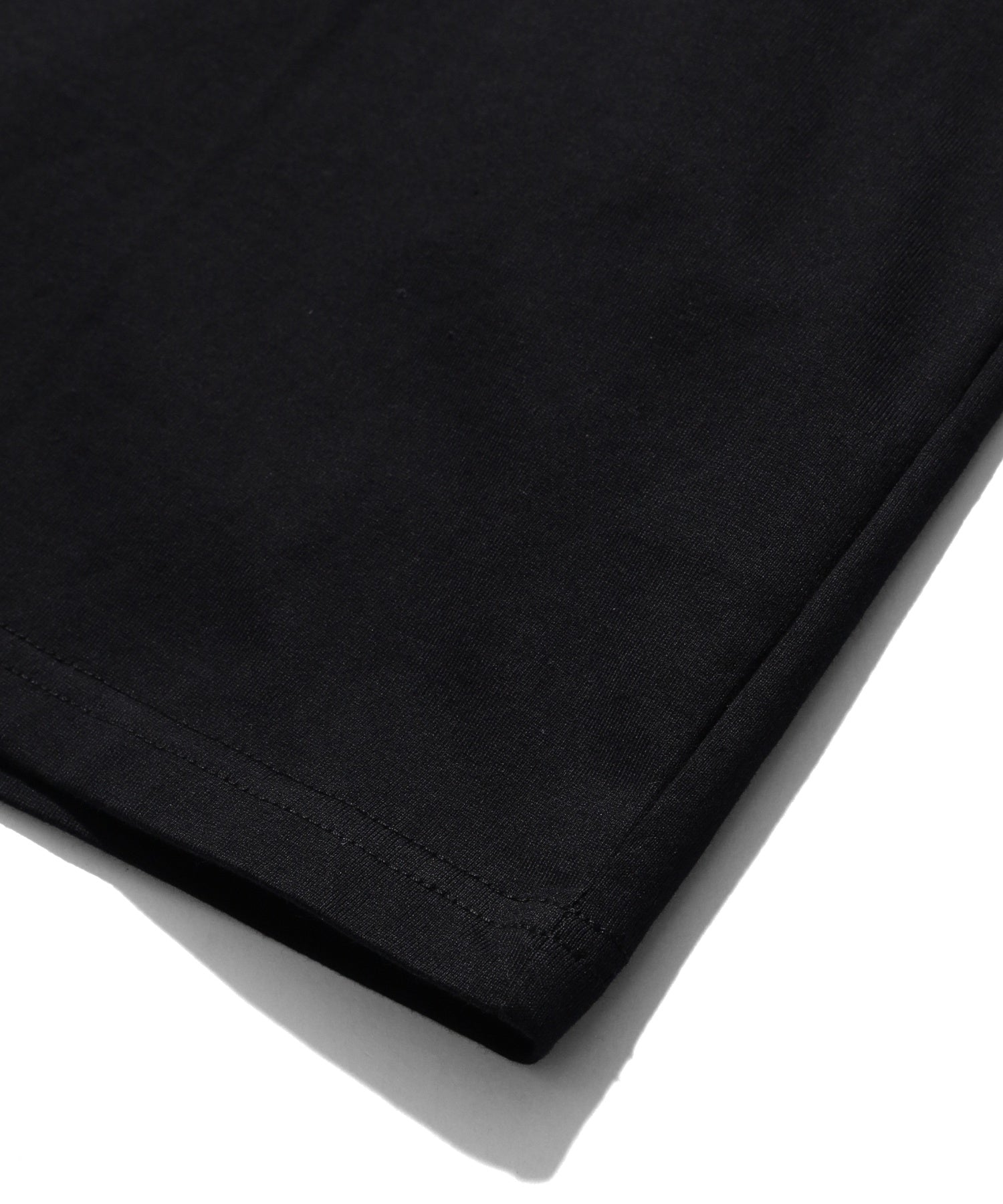 RED FIGURE S/S TEE