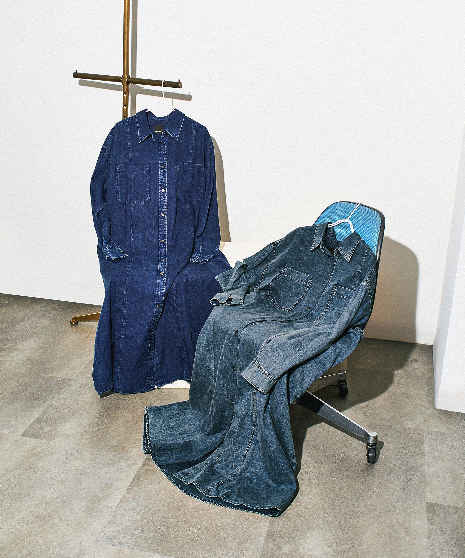 【WEB・一部店舗限定】DENIM LIKE SHIRT DRESS