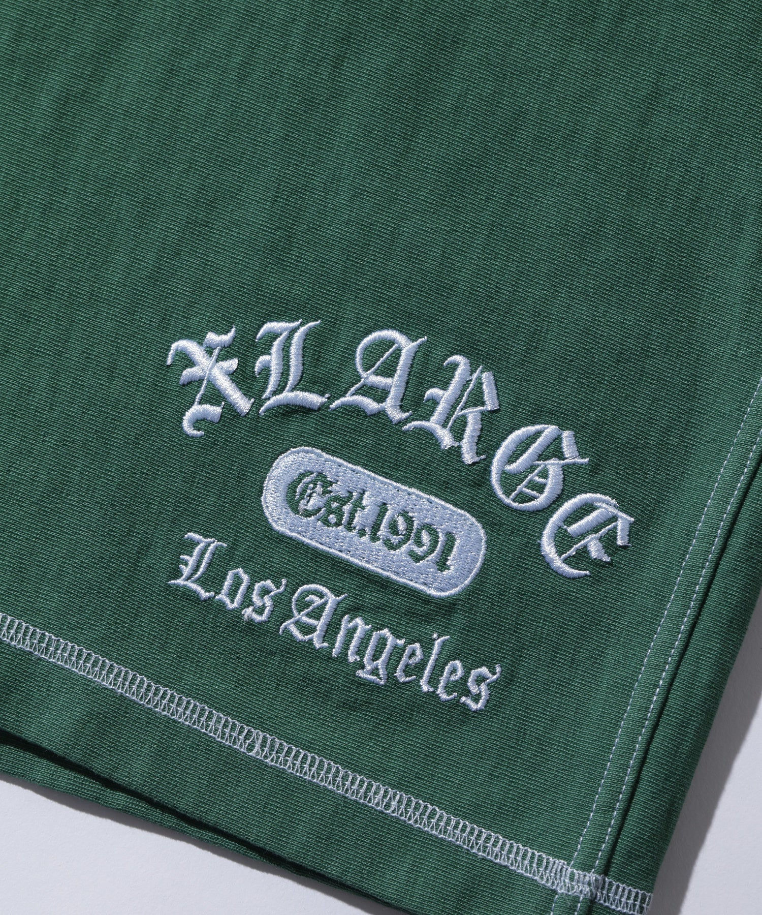 XLARGE×Champion REVERSE WEAVE  STICHED SHORT PANTS