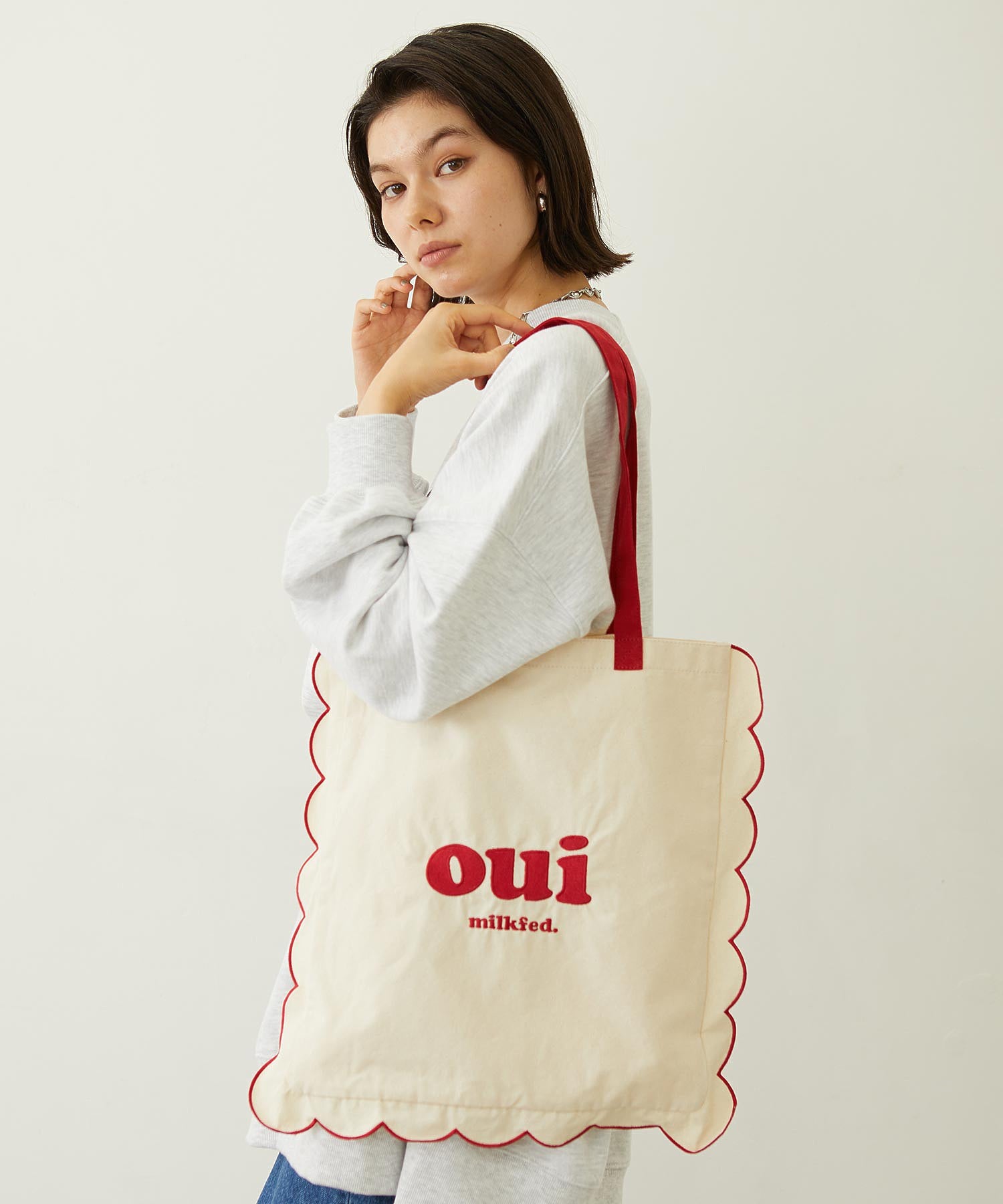 RUFFLE TOTE BAG