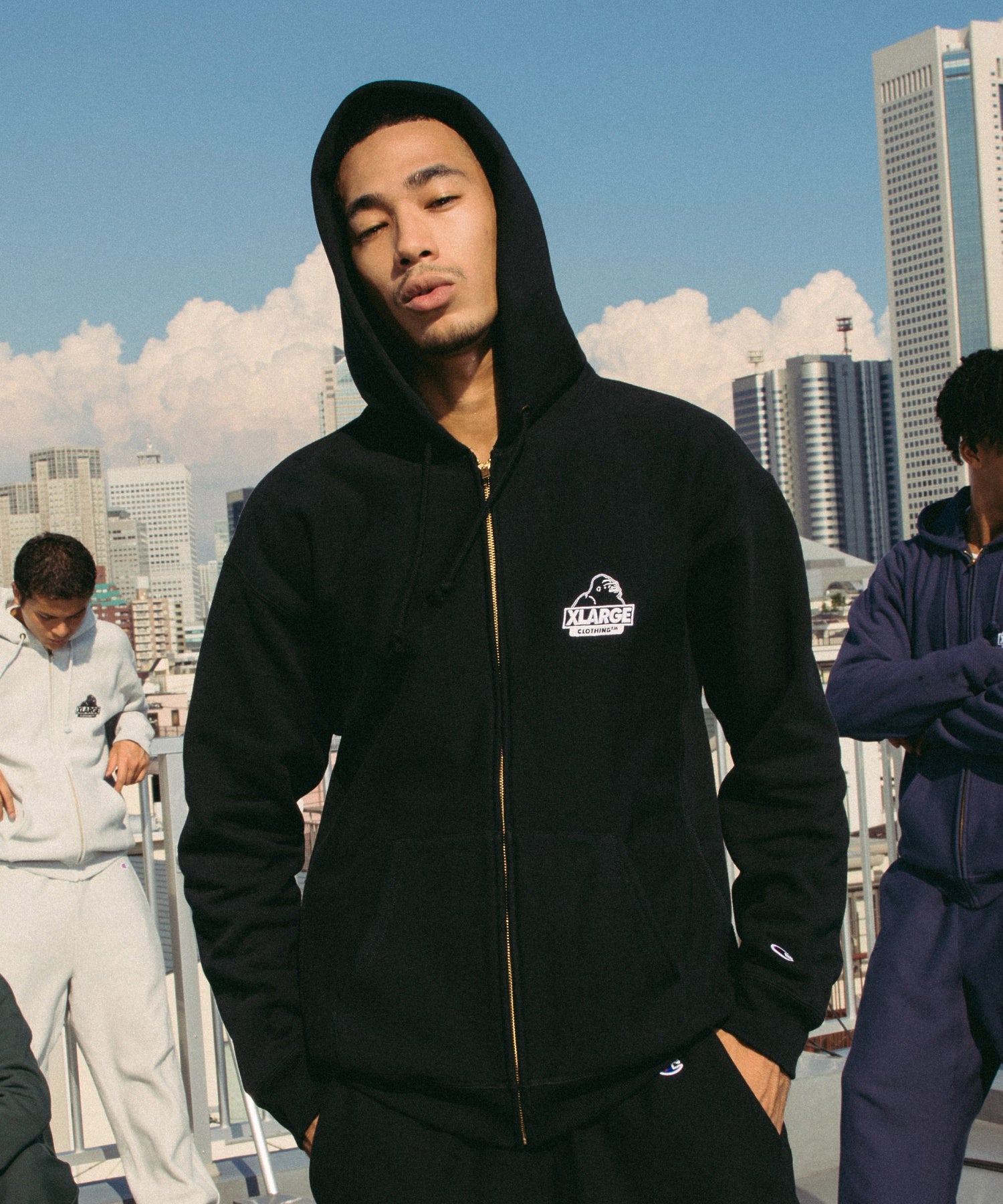 XLARGE×Champion REVERSE WEAVE ZIP UP HOODED SWEATSHIRT