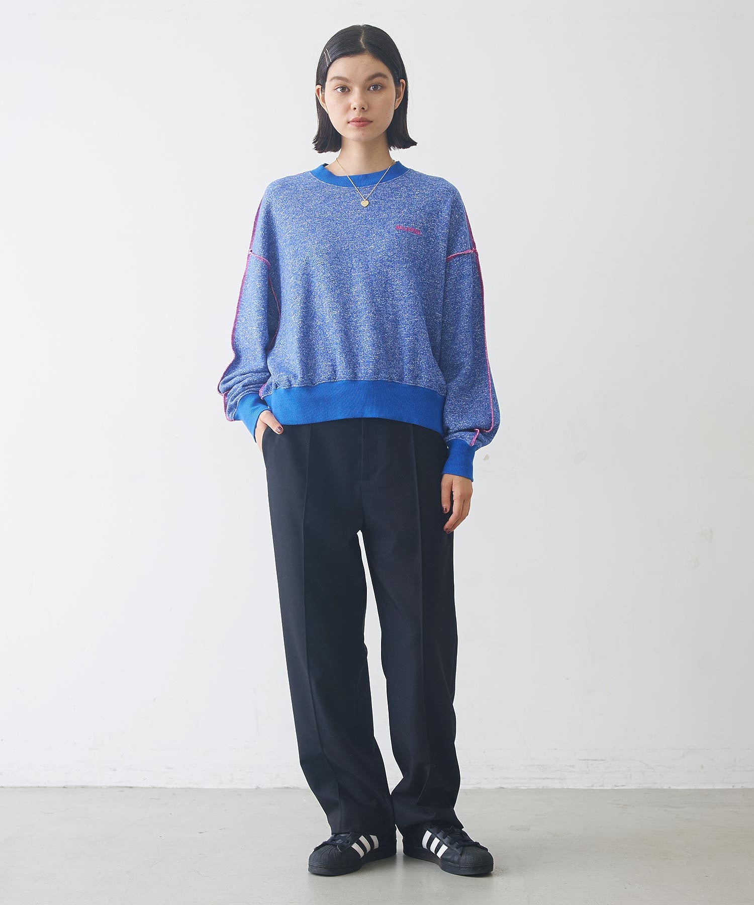 OVERLOCK STICHED SWEAT TOP