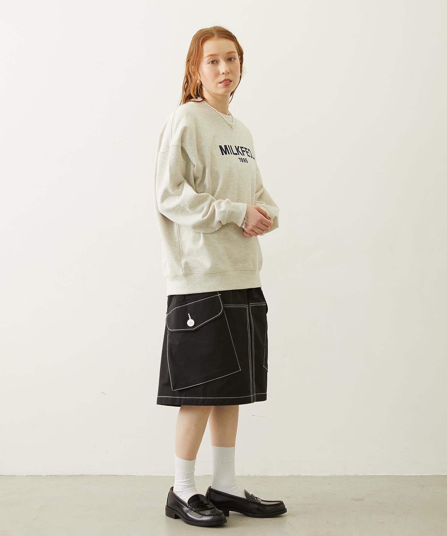 STENCIL LOGO WIDE CREW SWEAT TOP