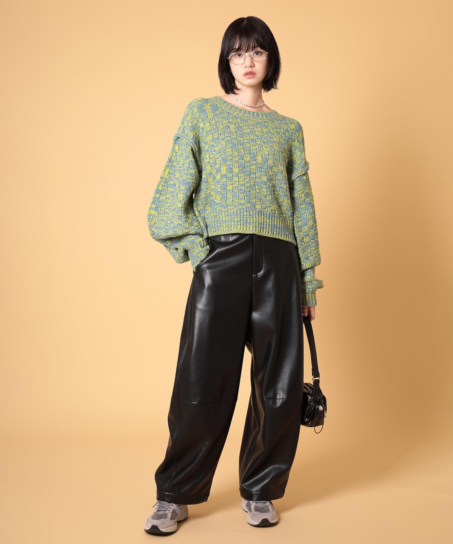 レザーカーブパンツ