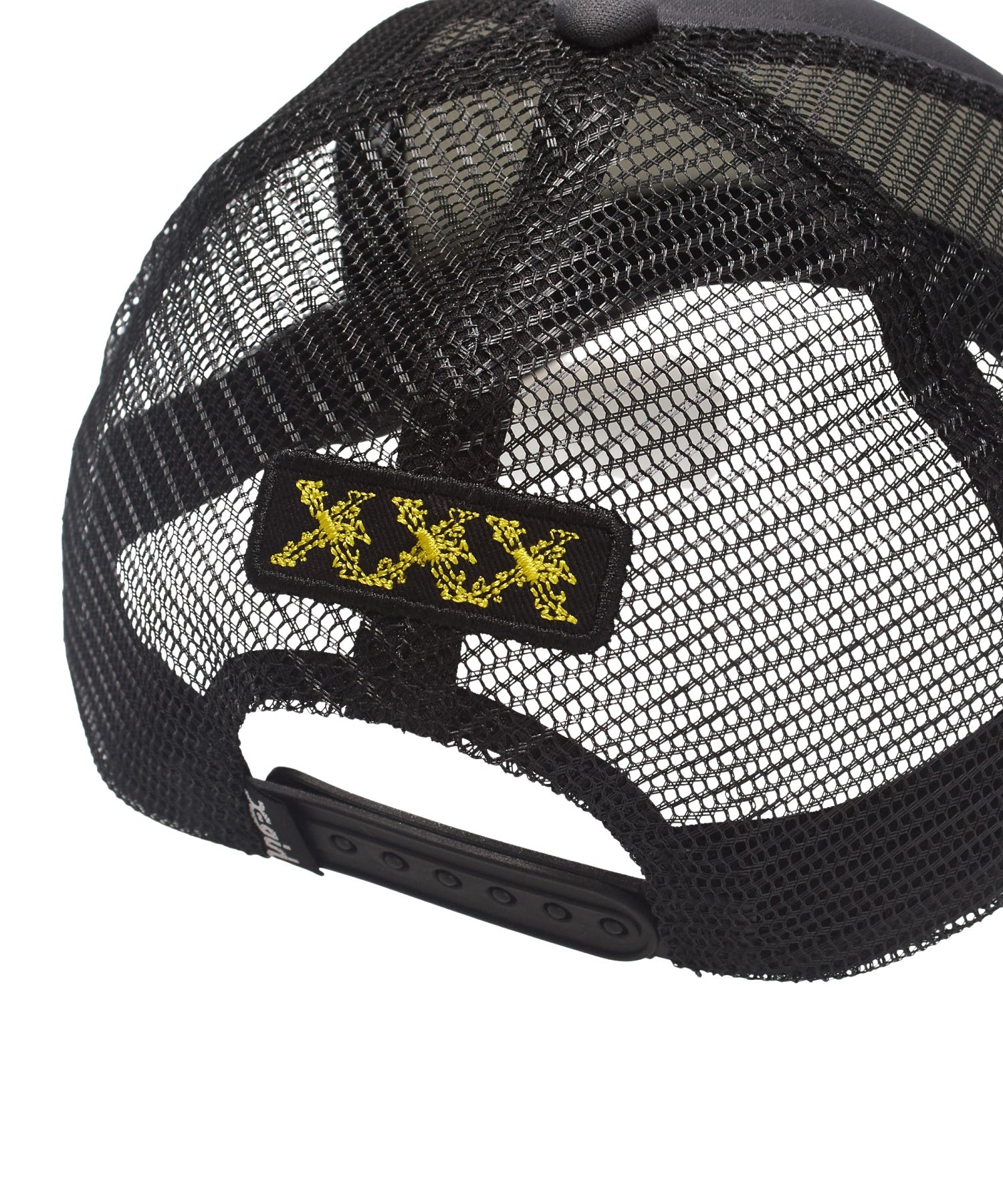 OVAL LOGO TRUCKER CAP