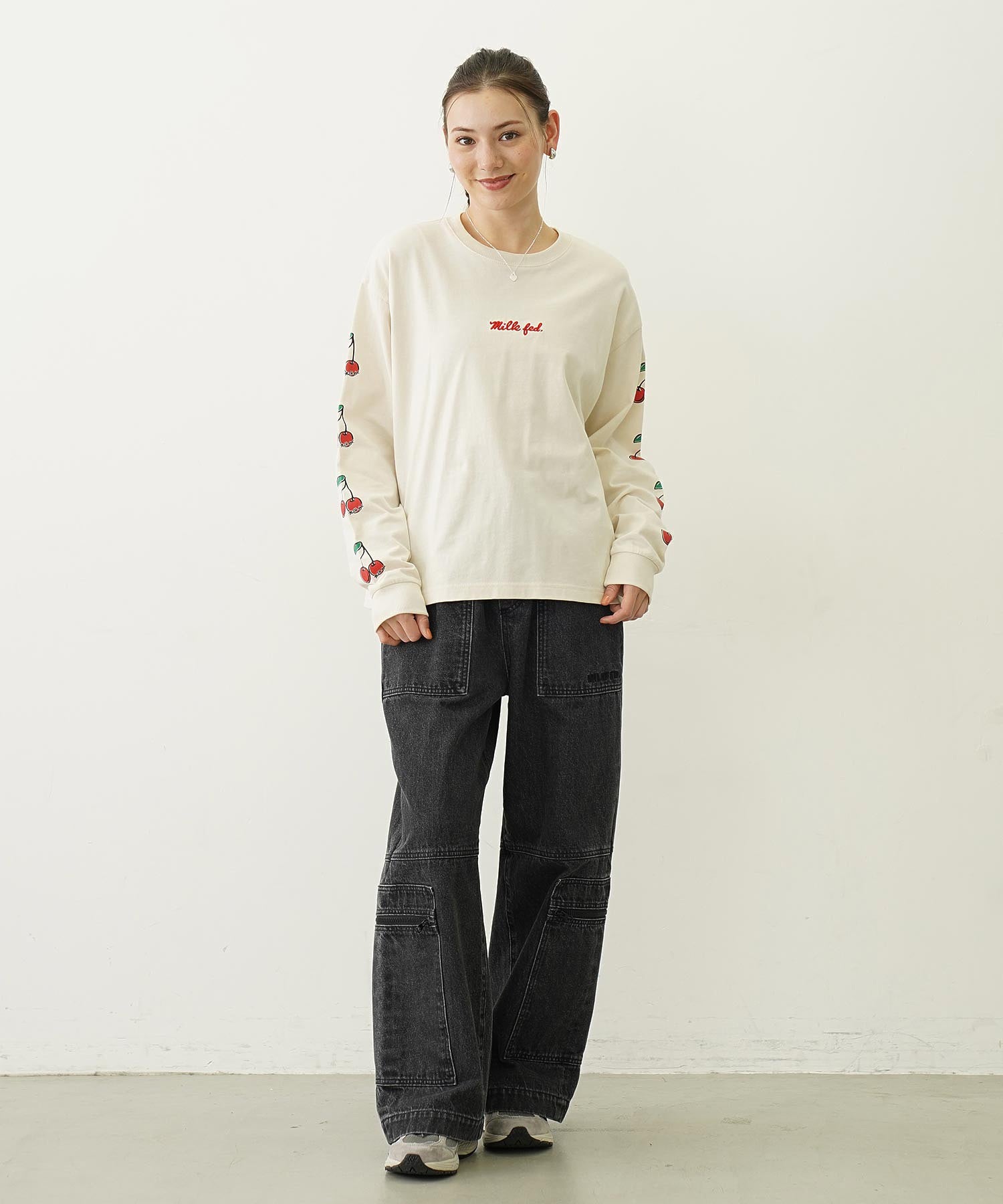 SIDE CHERRIES WIDE L/S TEE