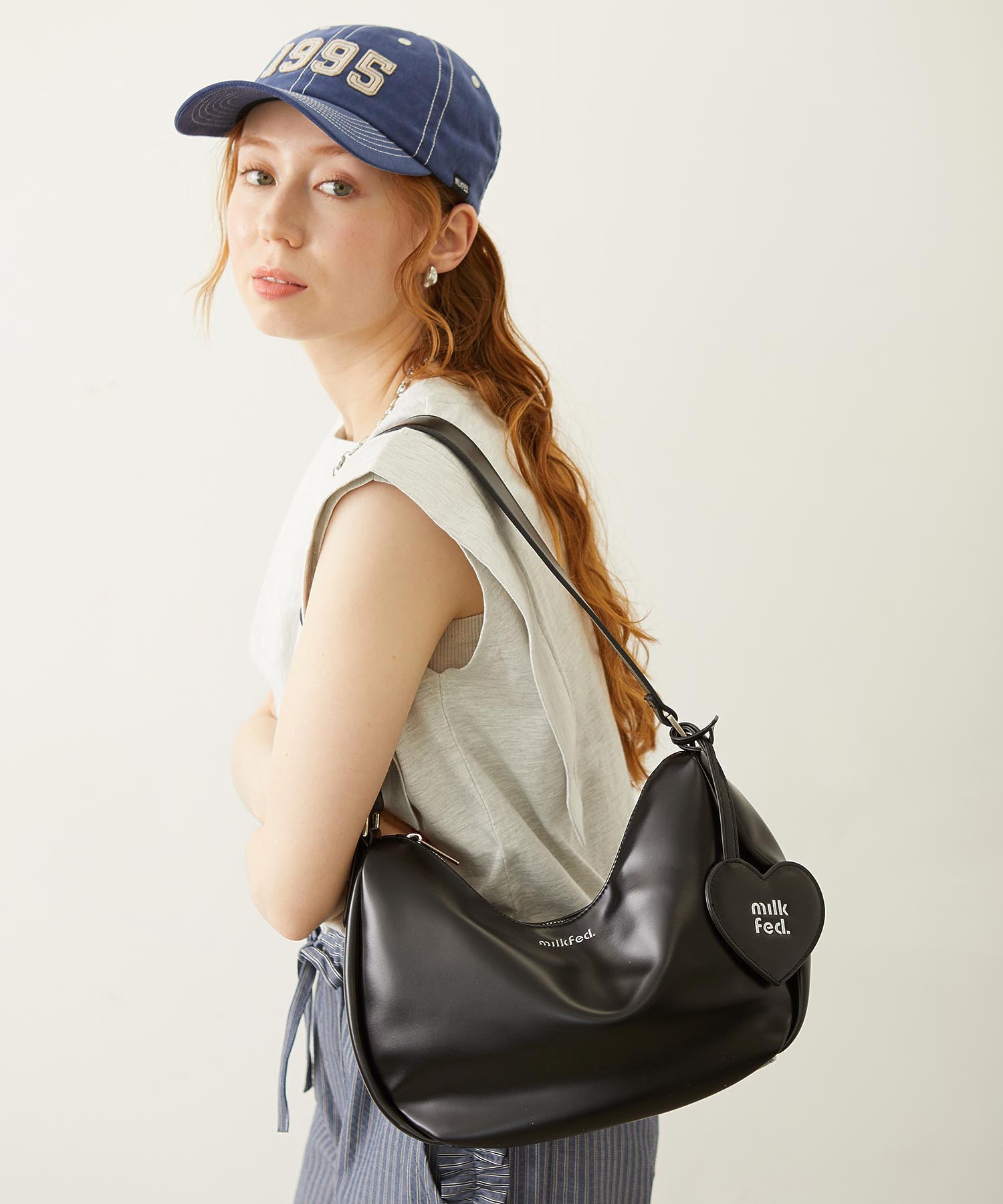HEART MIRROR SHOULDER BAG