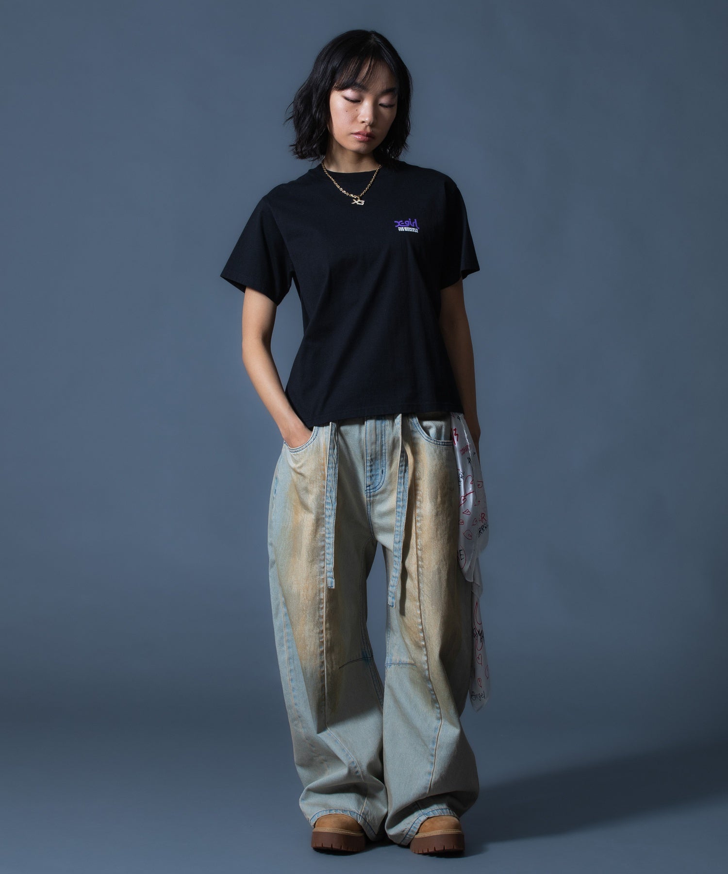 FADED FACE LABEL WIDE BAGGY DENIM PANTS