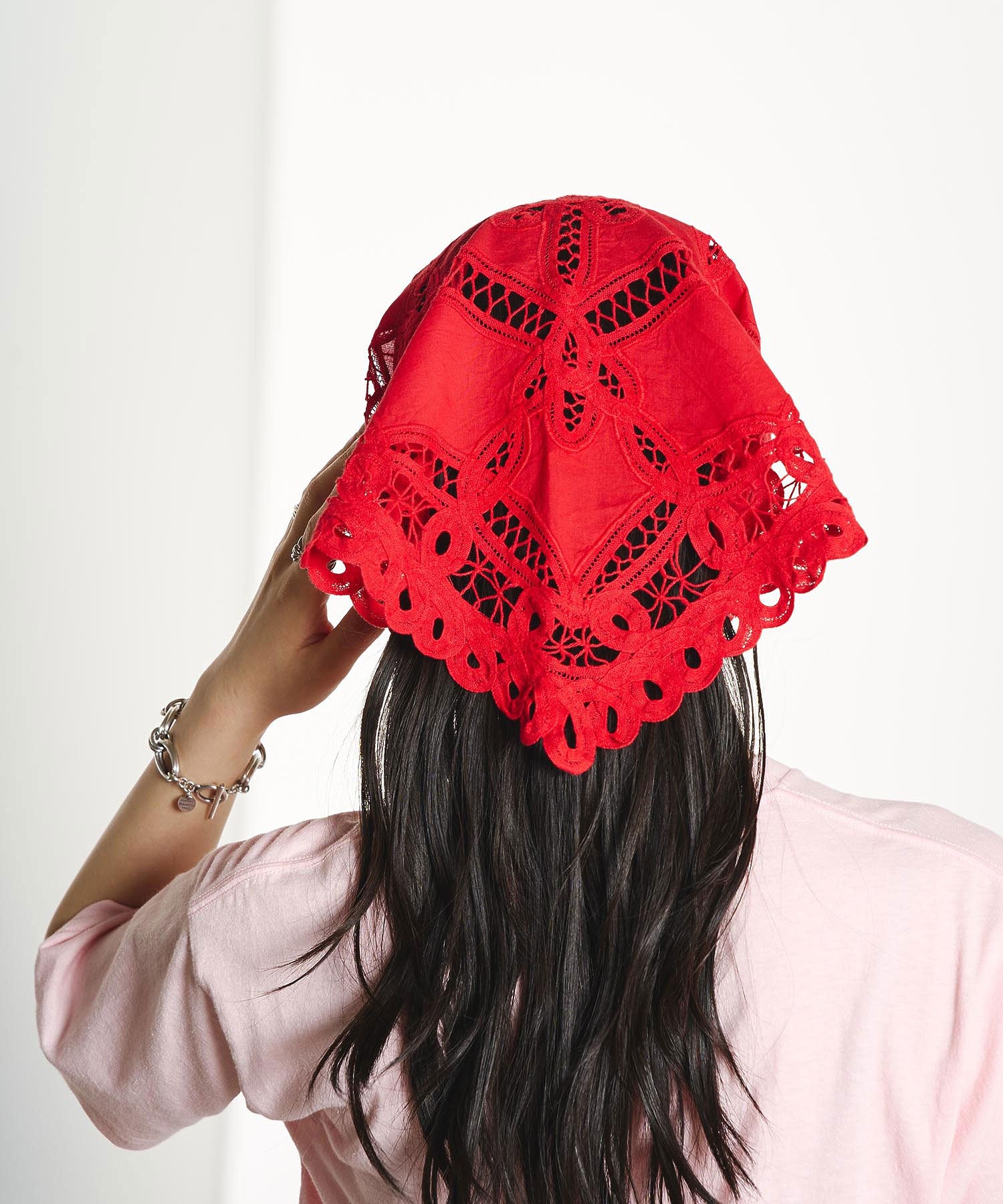 mag.by c/BATTEN LACE SCARF