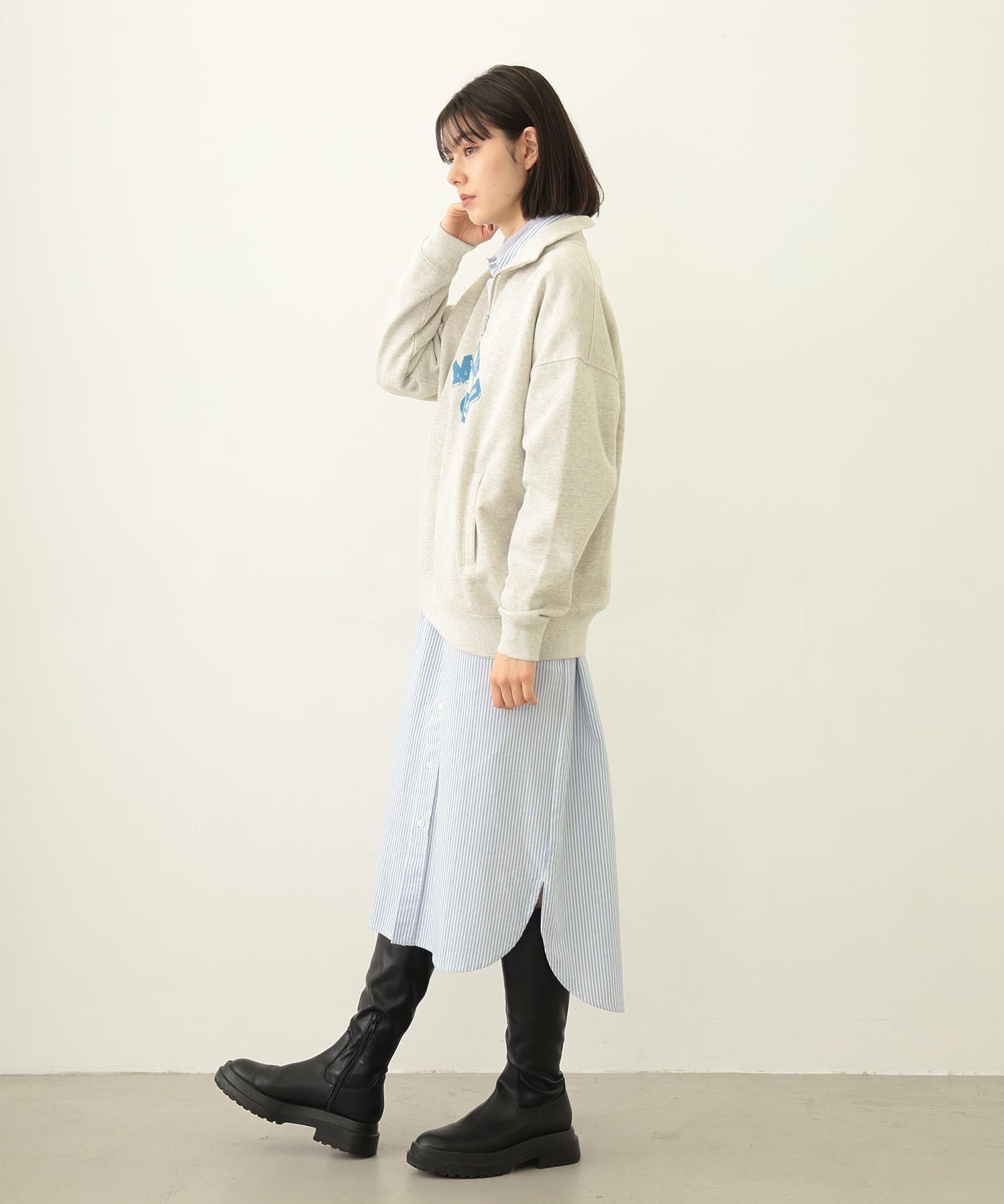 COLLEGE LOGO HALF ZIP TOP