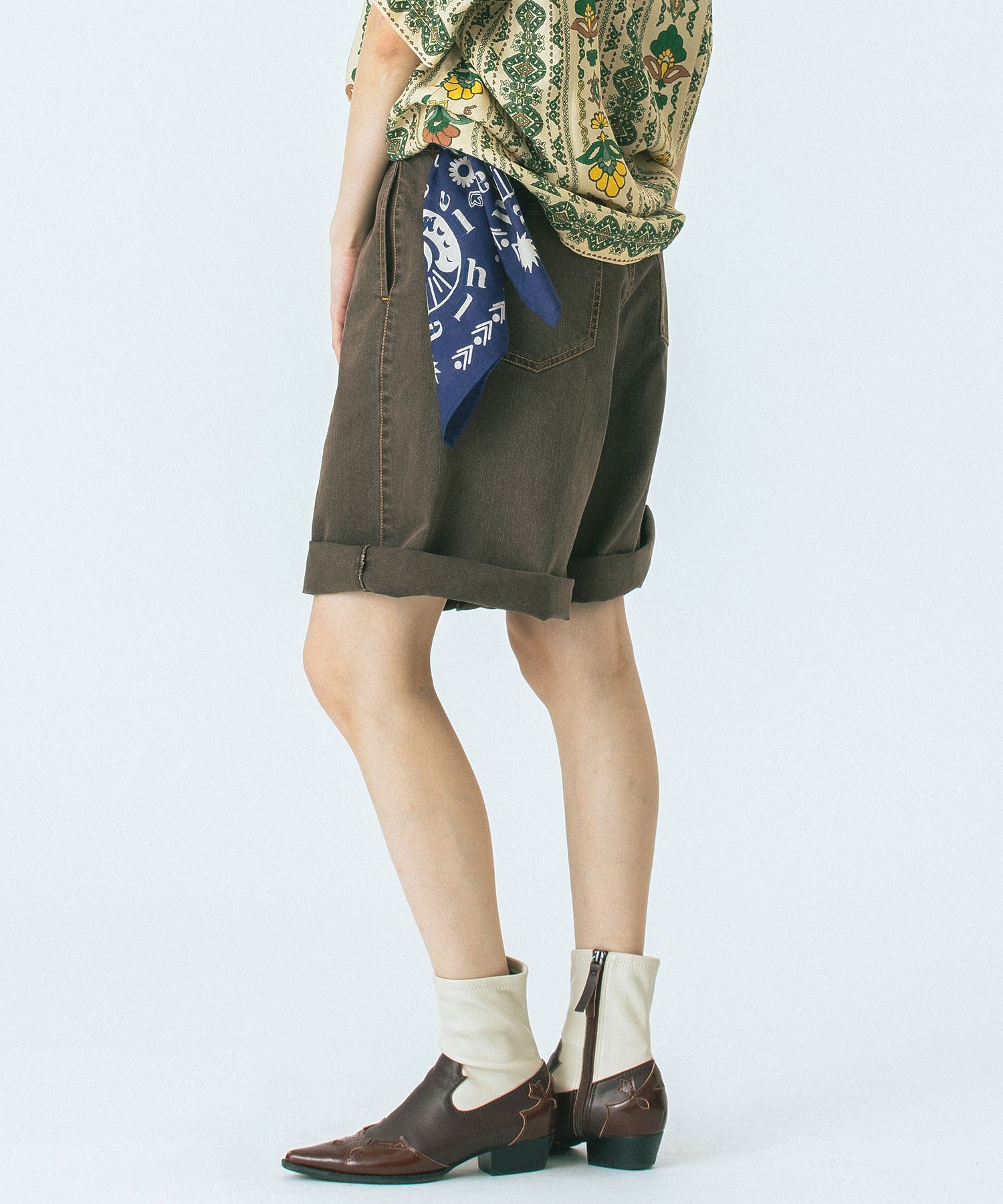 CREOLME/TUCK HALF PANTS