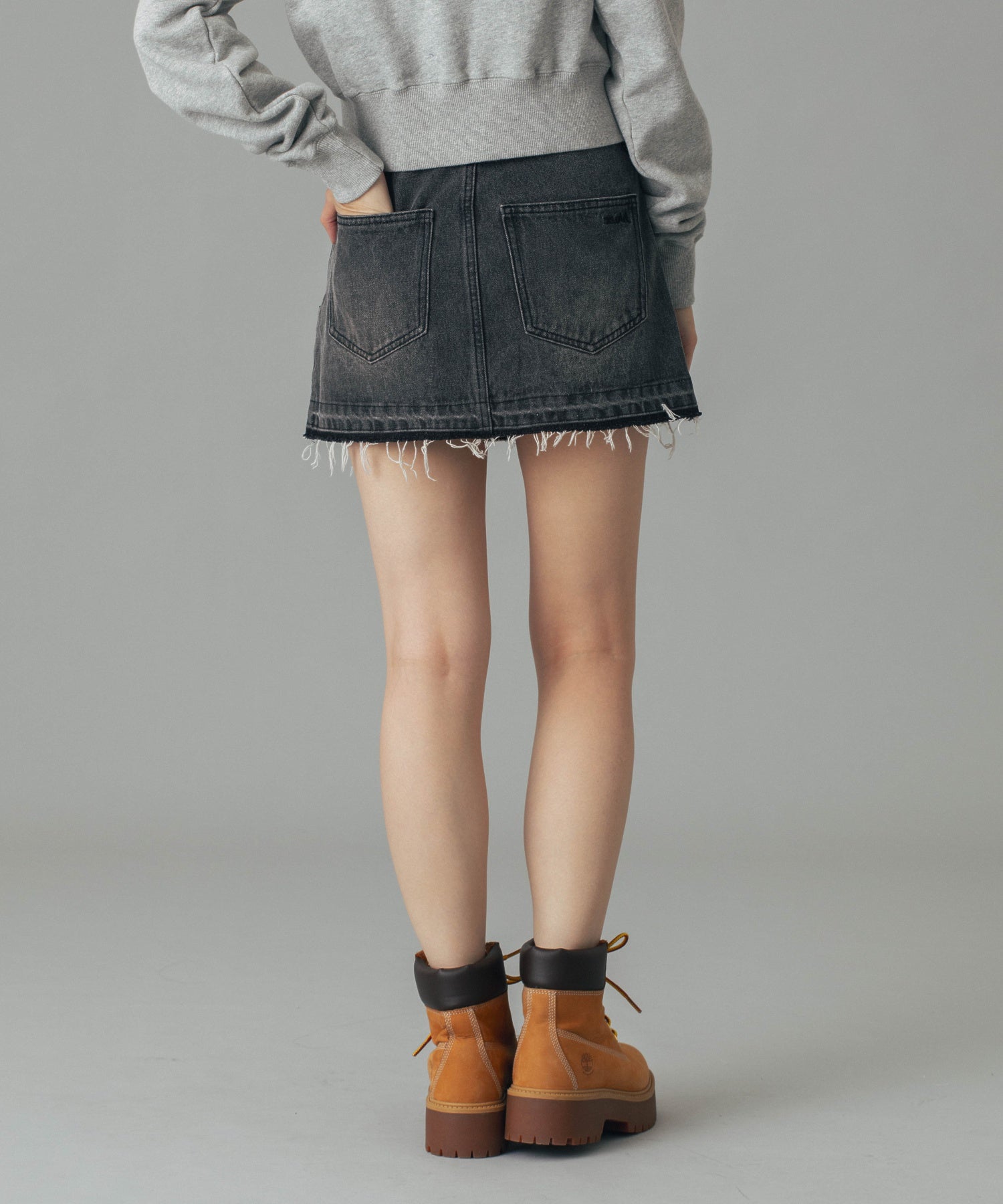 LOW RISE DENIM MINI SKIRT