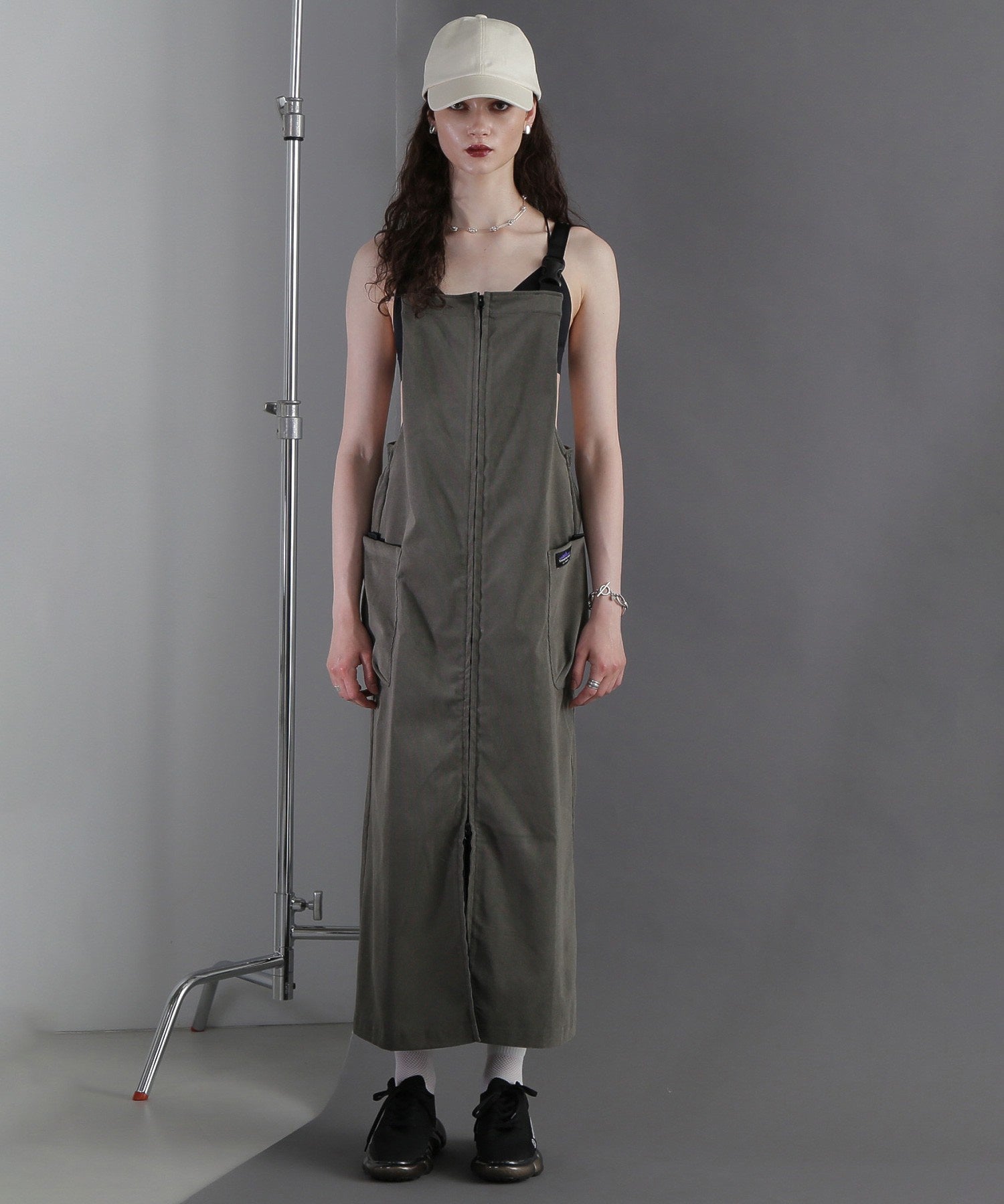 GENE HEAVENS×THOUSAND MILE<br><br>サウザンドマイル コラボレーション フロントジップ サロペット