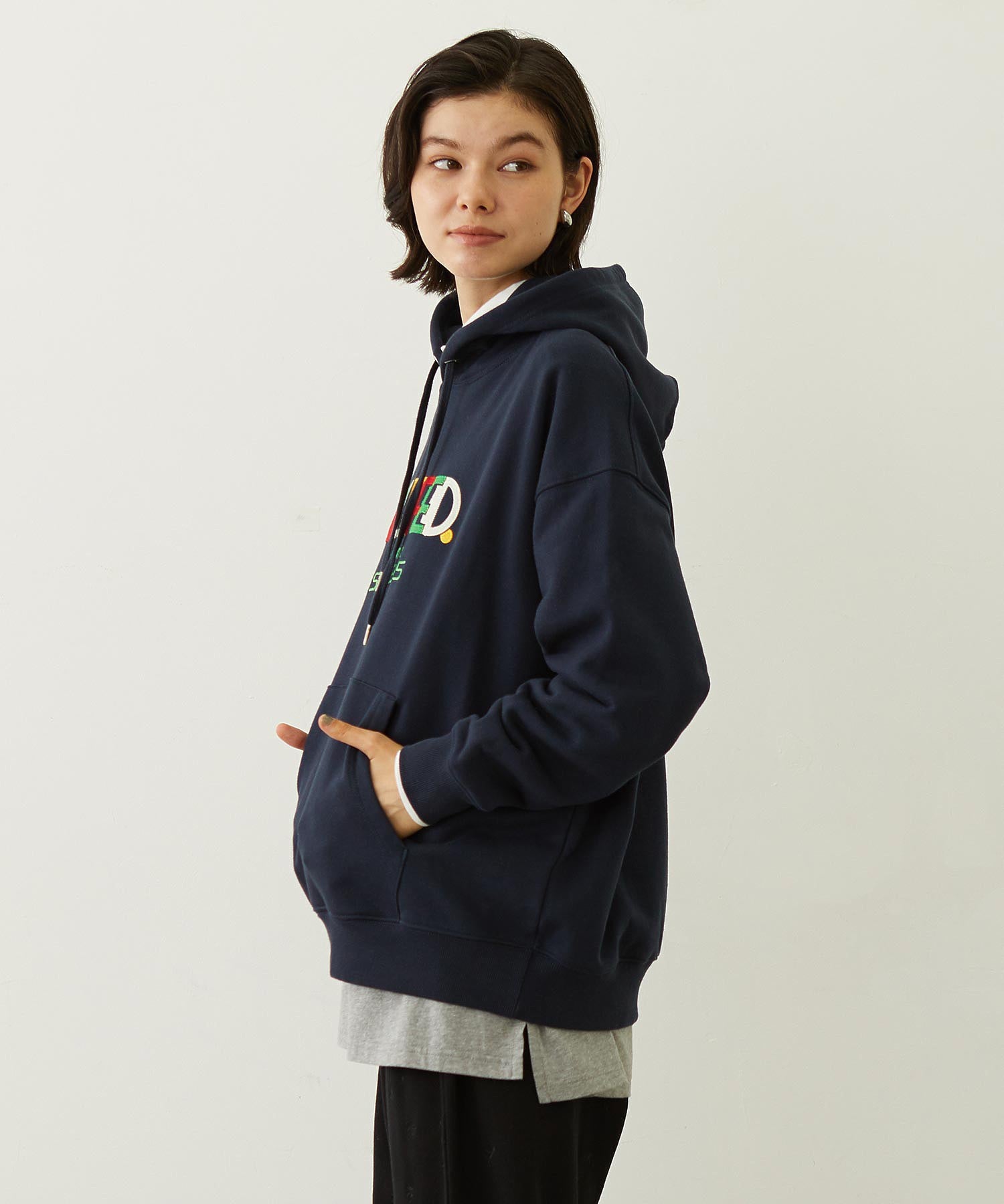 RETRO LOGO FELT PATCH SWEAT HOODIE