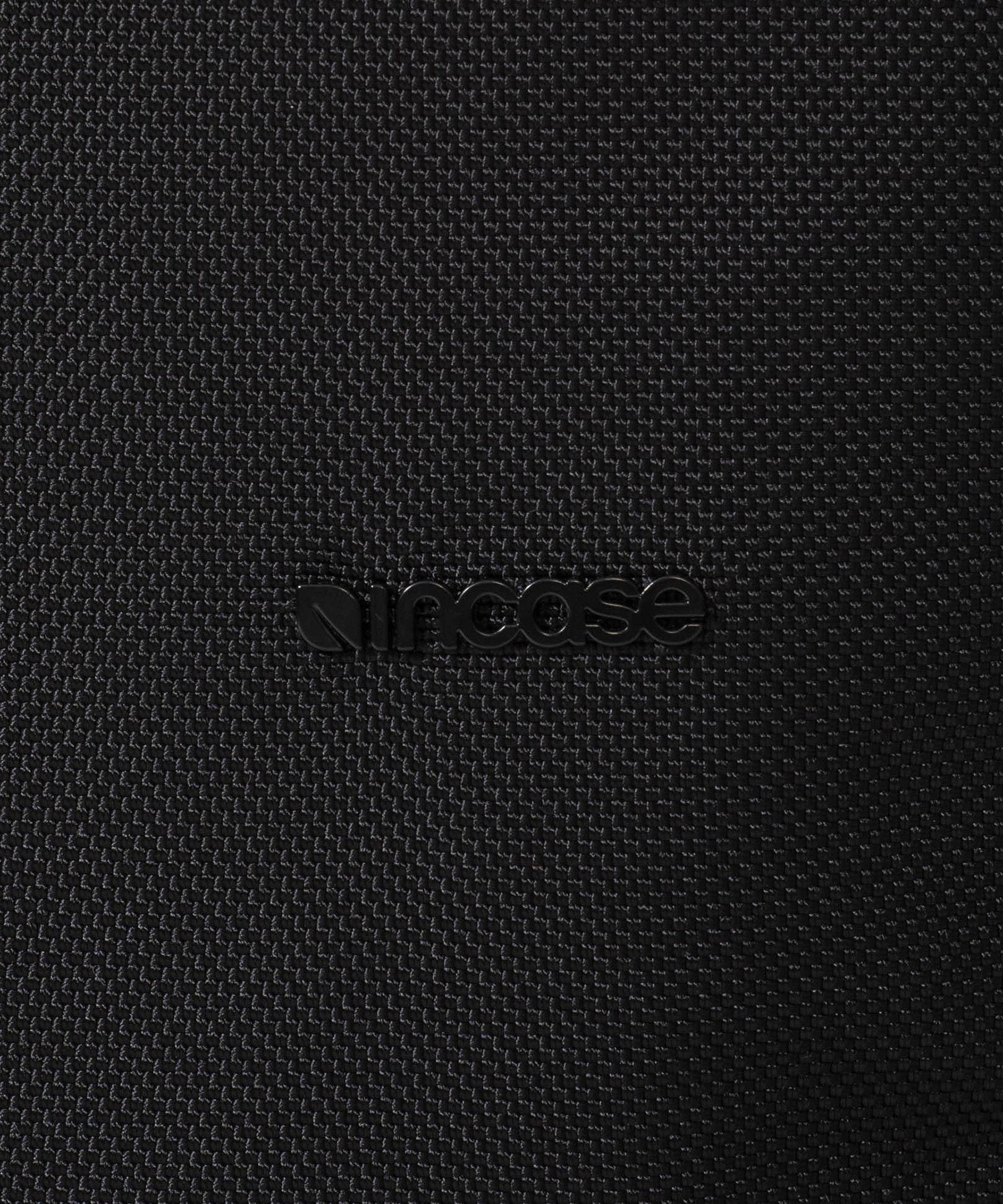 Incase Tracks Backpack 18L-Black