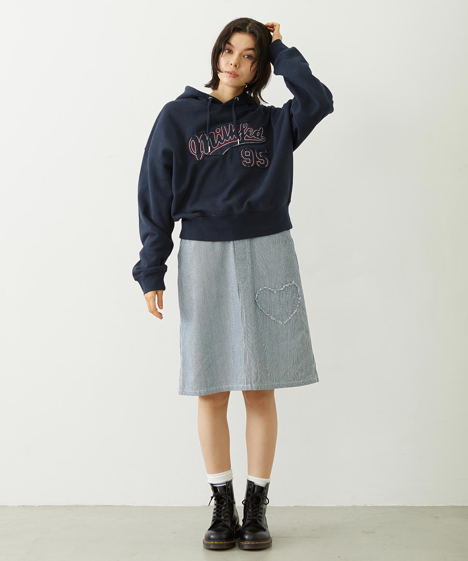 STITCHED LOGO SHORT HOODIE