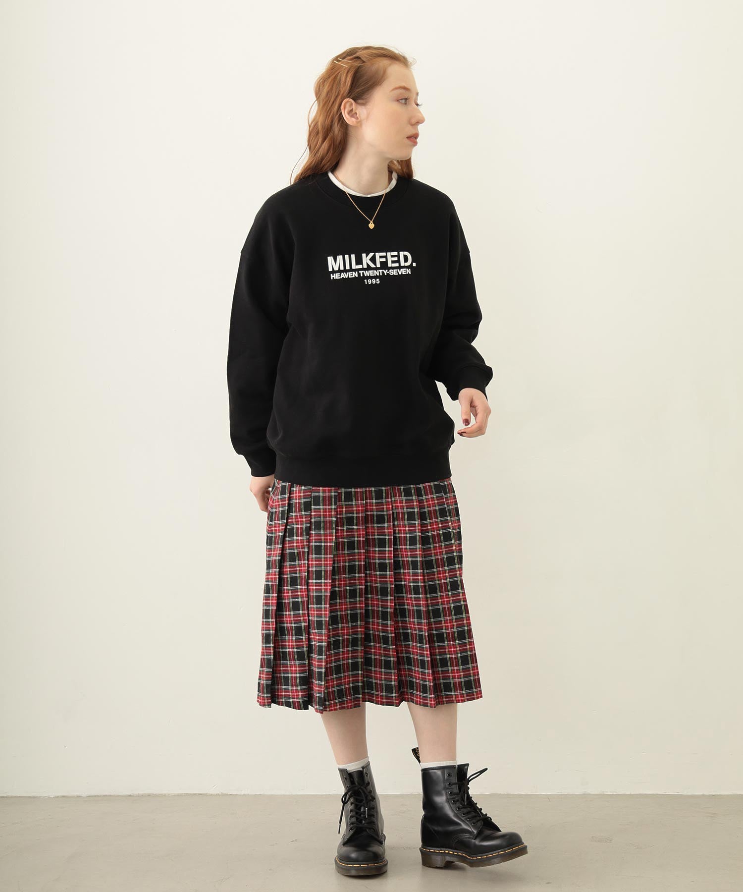 STENCIL LOGO WIDE CREW SWEAT TOP