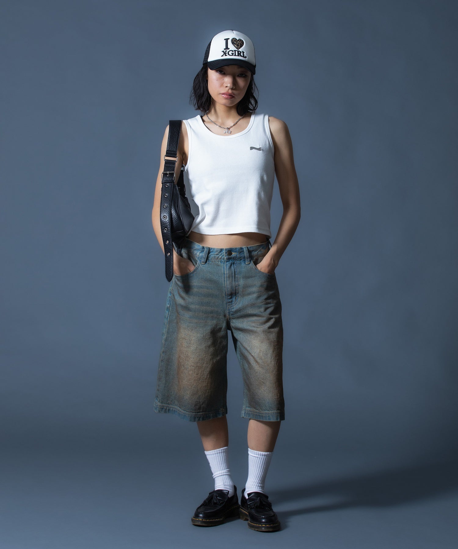 METAL NAME LOGO TANK TOP
