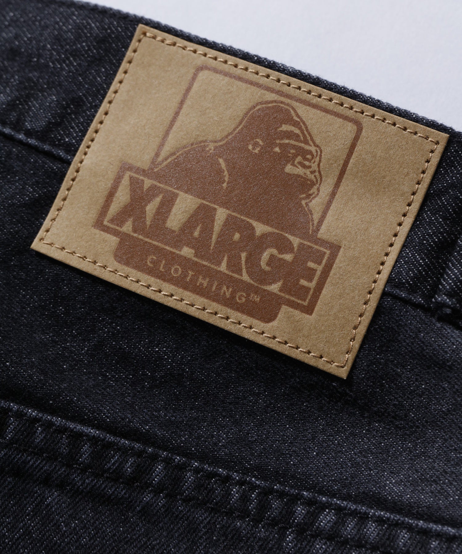 SIDE FADED BAGGY DENIM PANTS