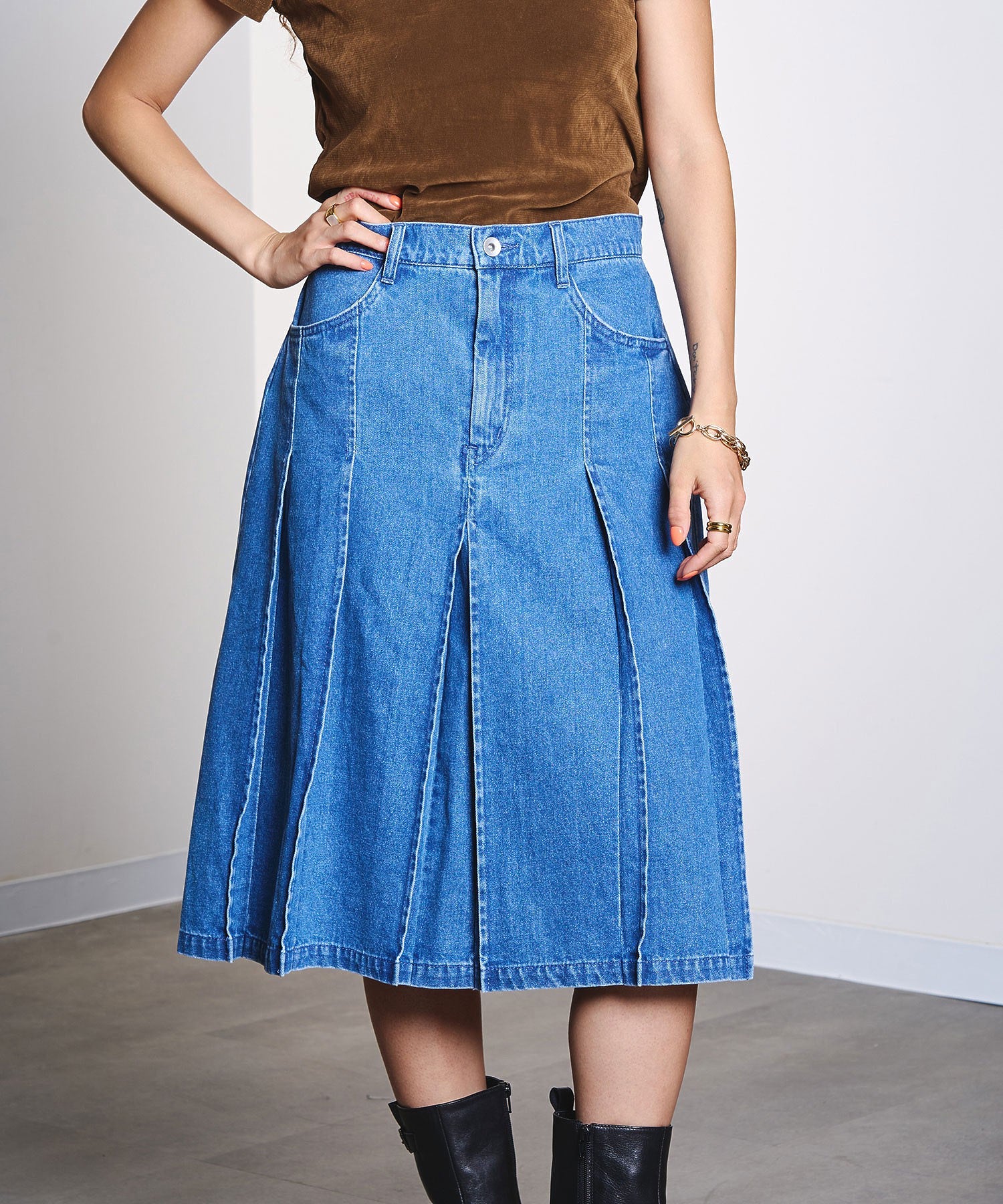 DENIM PLEATED MIDI SKIRT