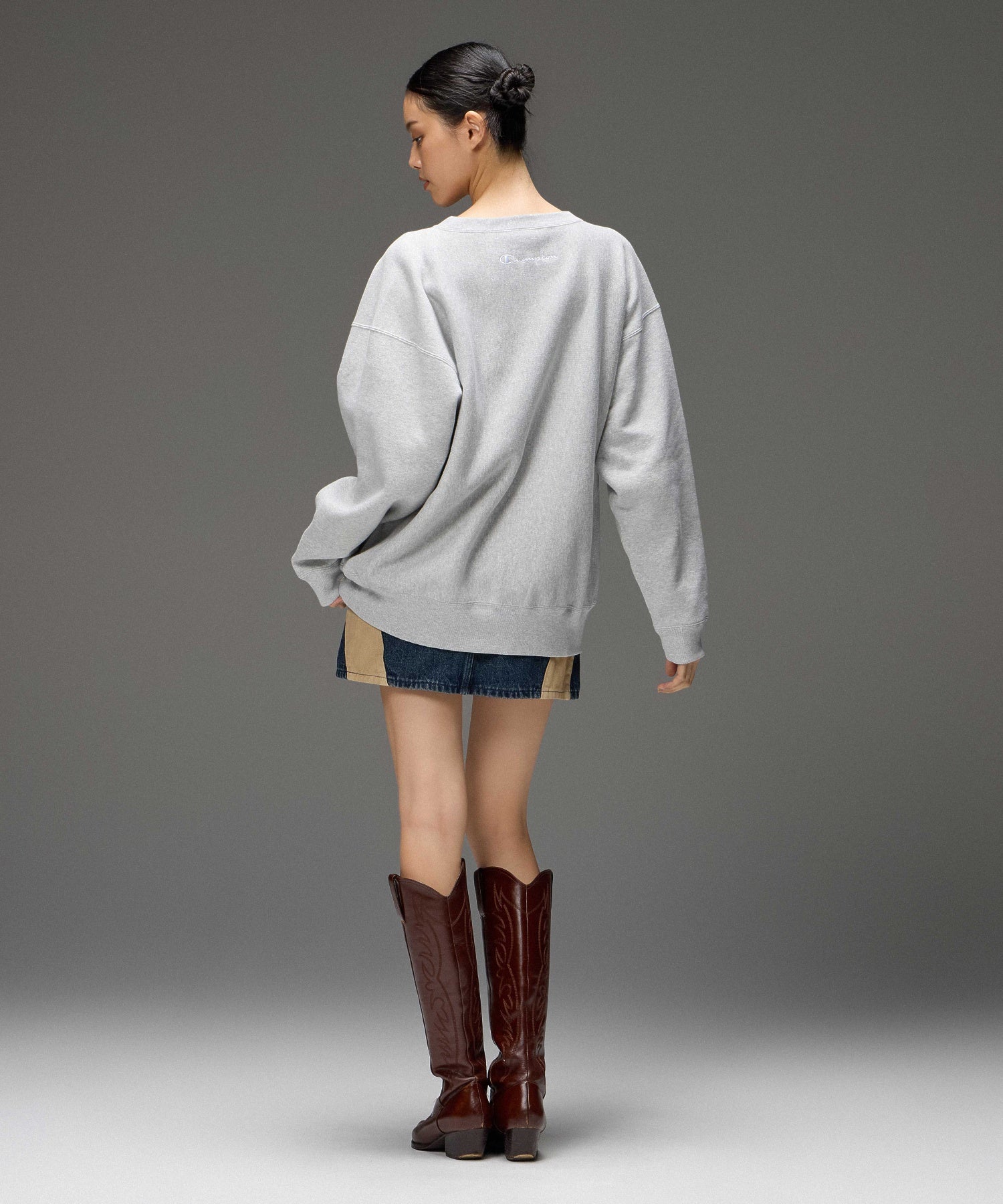 X-girl x Champion REVERSE WEAVE® PRINT AND PATCHED LOGO SWEATSHIRT