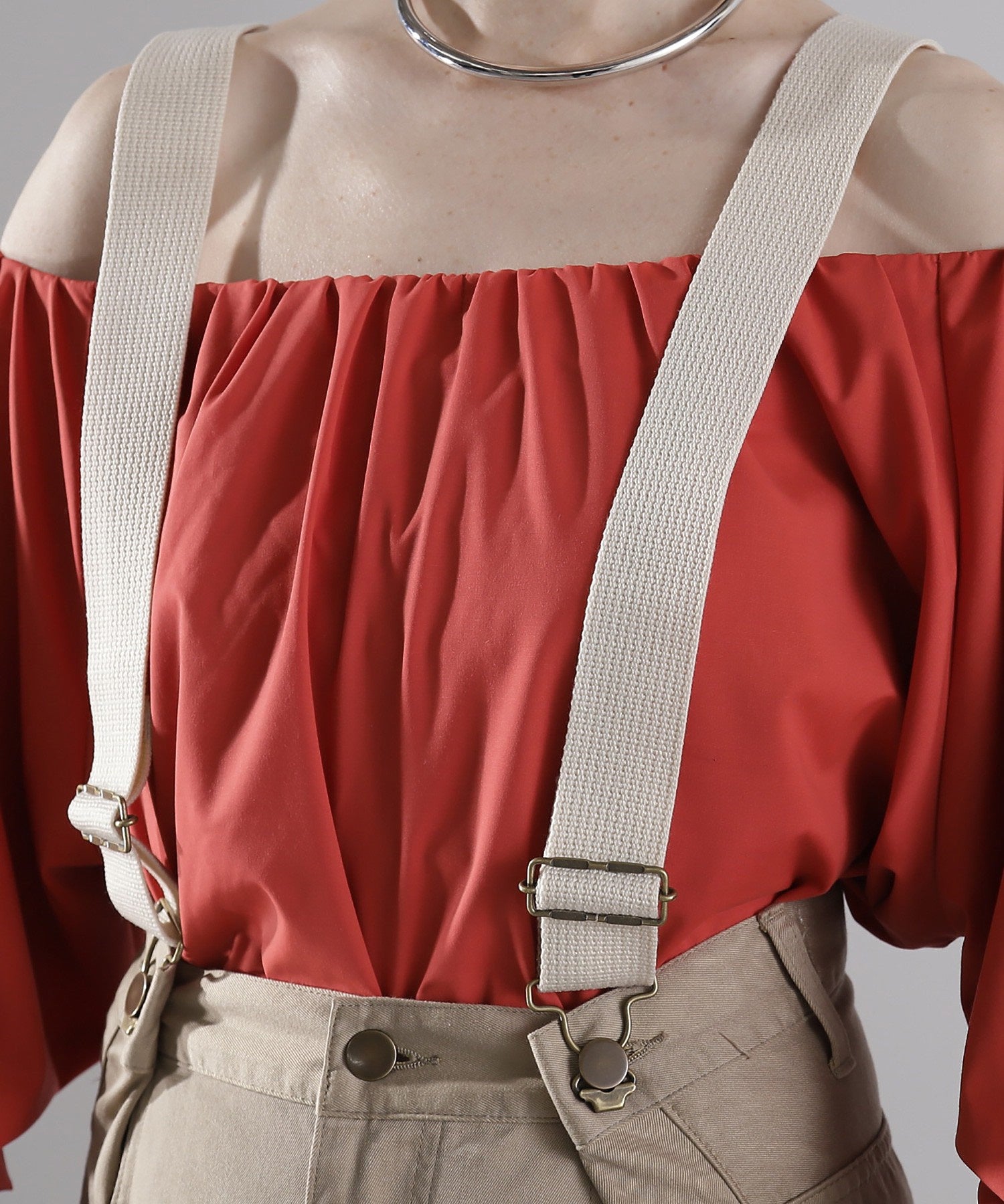 サスペンダータックワイドパンツ