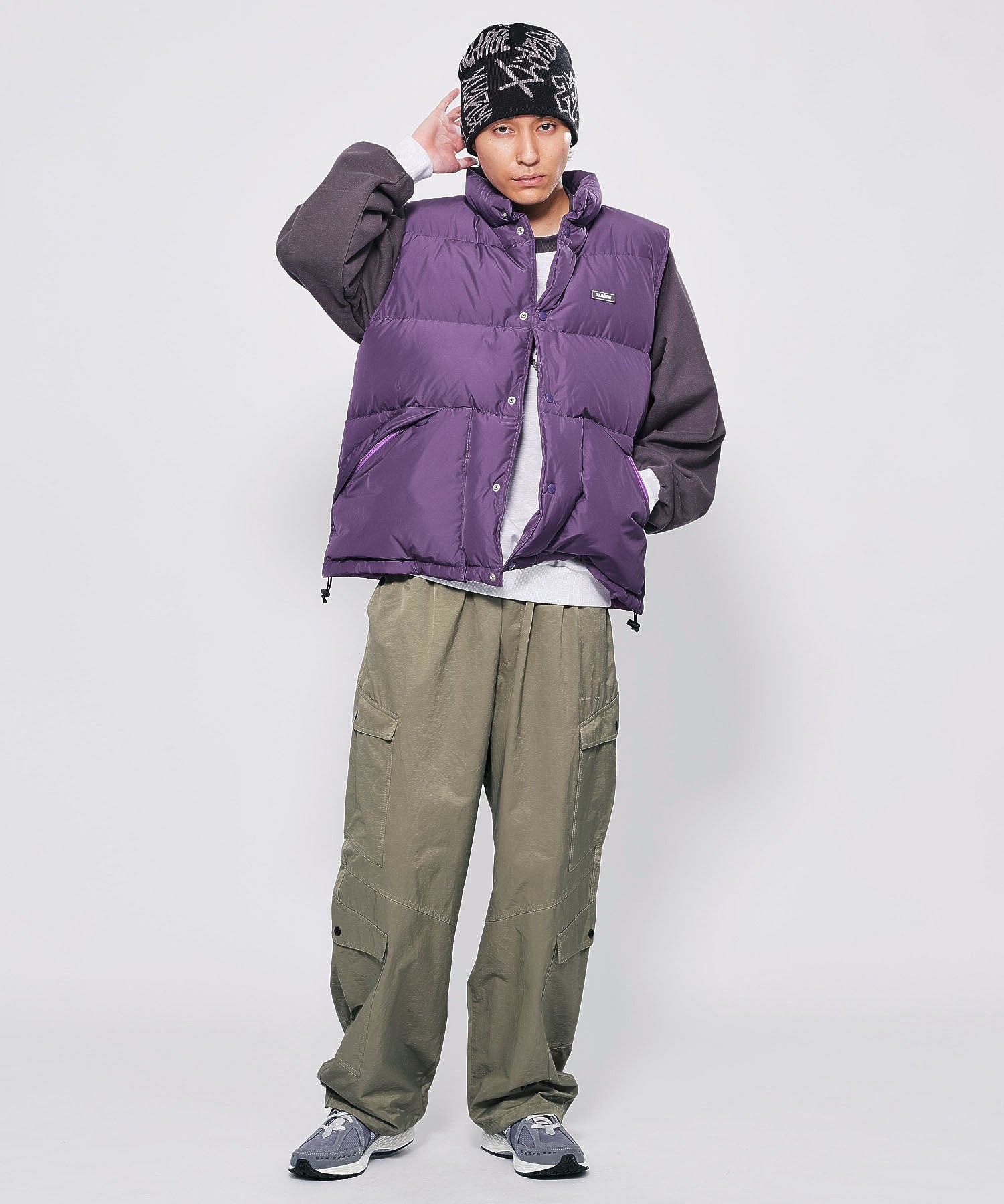 MODEL 身長178cm / 着用サイズ：Lサイズ ※商品の色味の目安は、商品単体の画像をご参照ください。