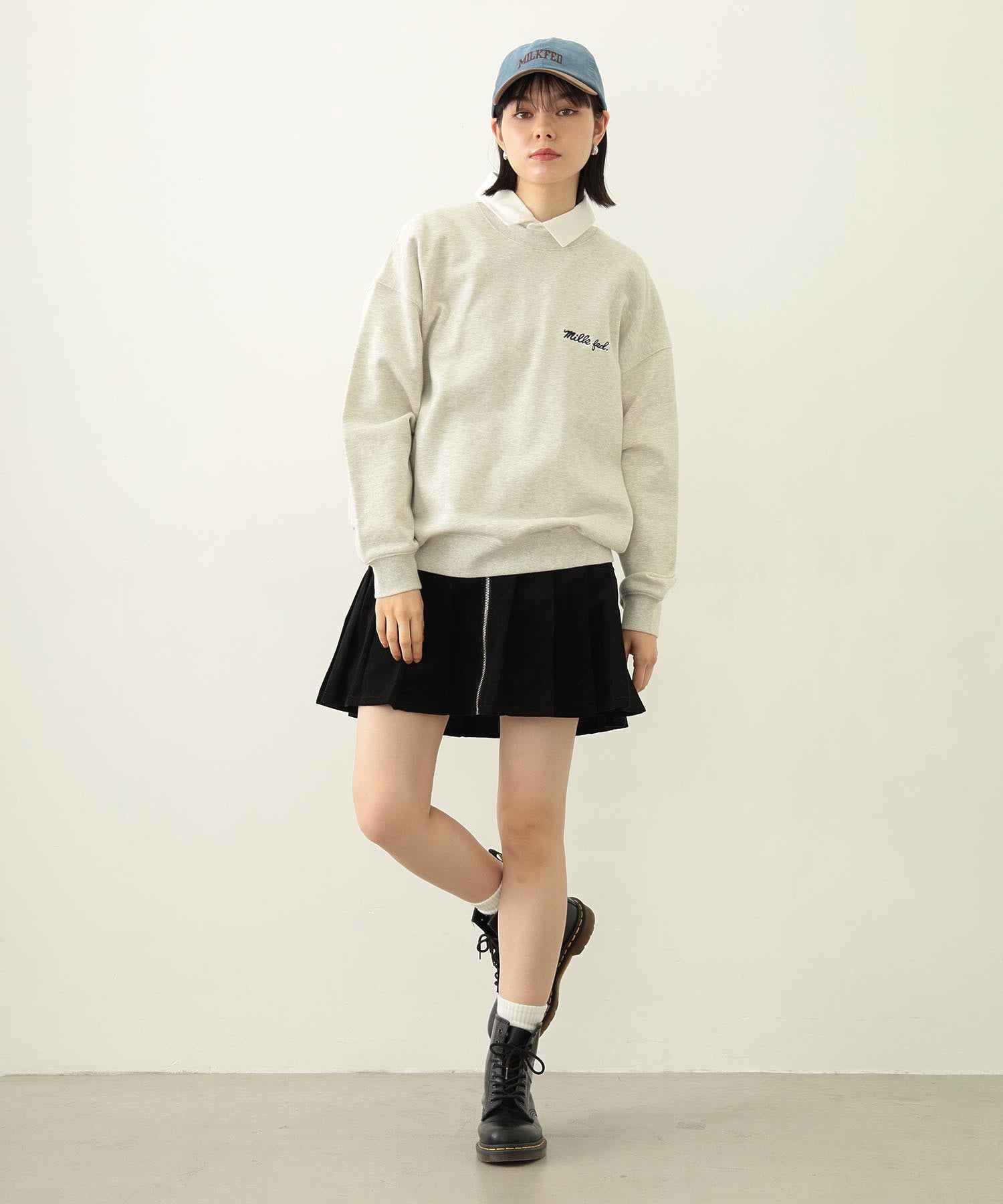 ICING LOGO WIDE CREW SWEAT TOP