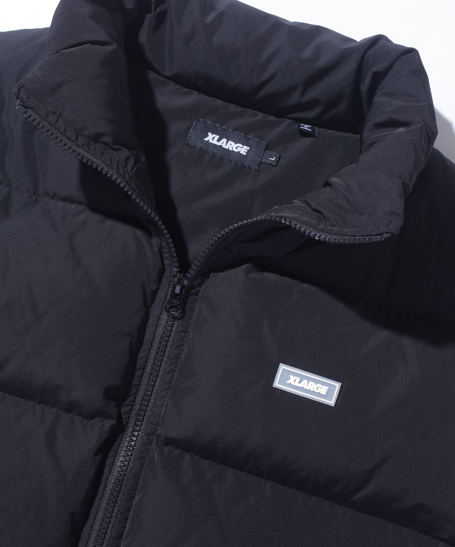 DOWN VEST