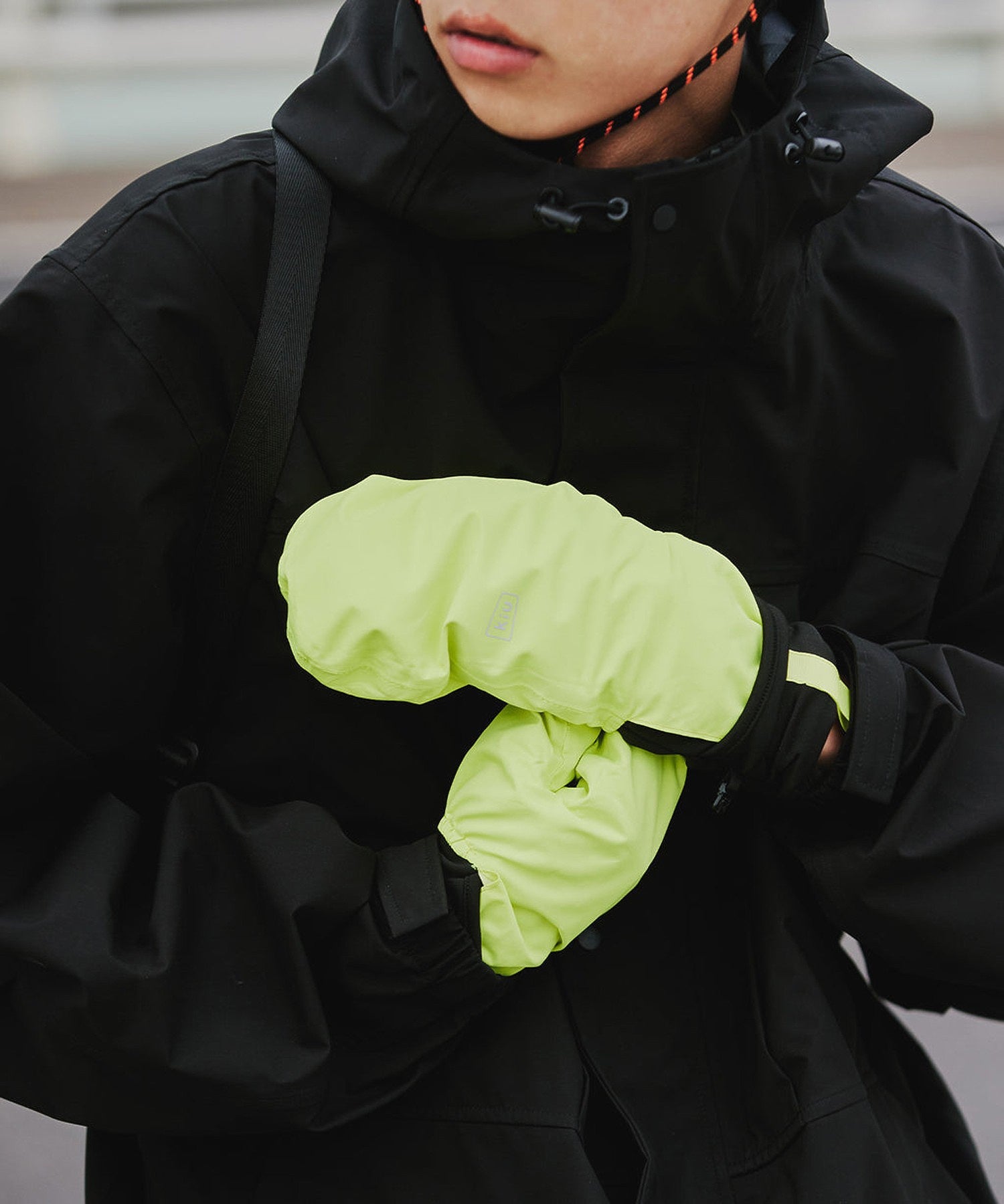 【KiU】WP COVER GLOVE