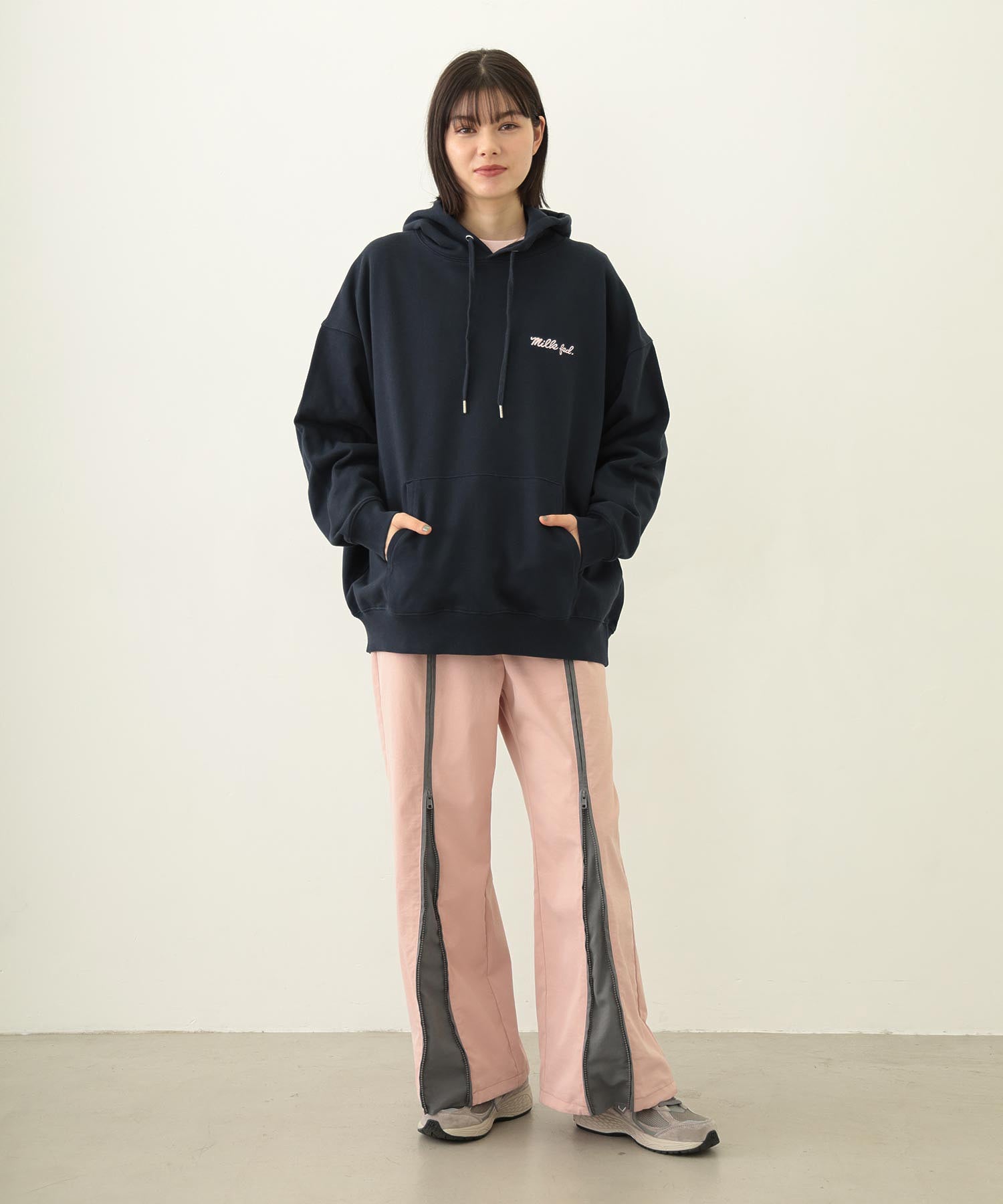 FRONT LINE ZIP UP PANTS