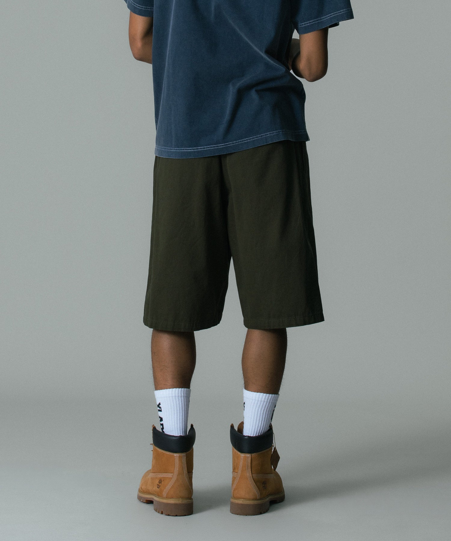 LOOSE EASY SHORT PANTS