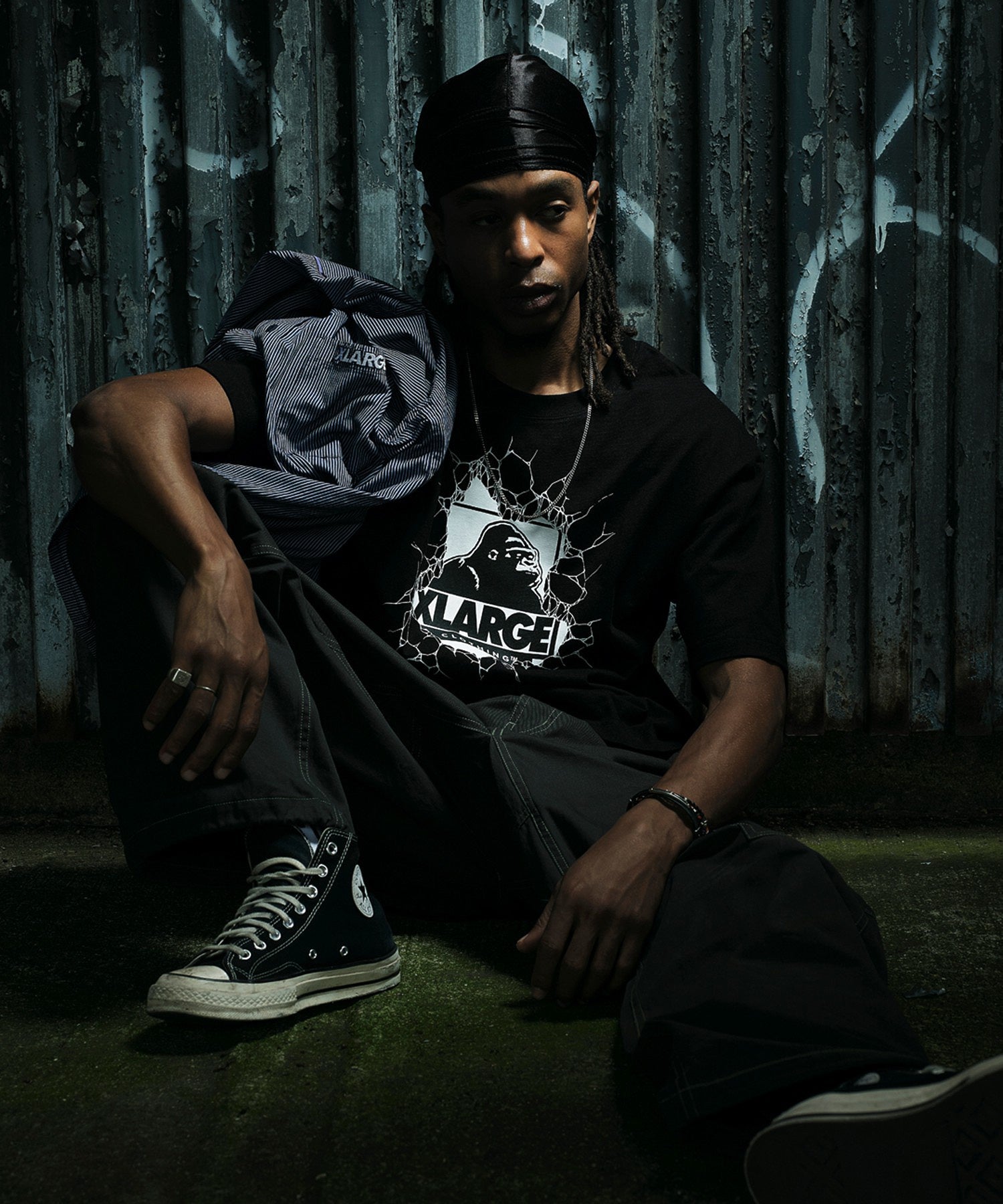 XLARGE×LIXTICK CRACK WALL OG S/S TEE