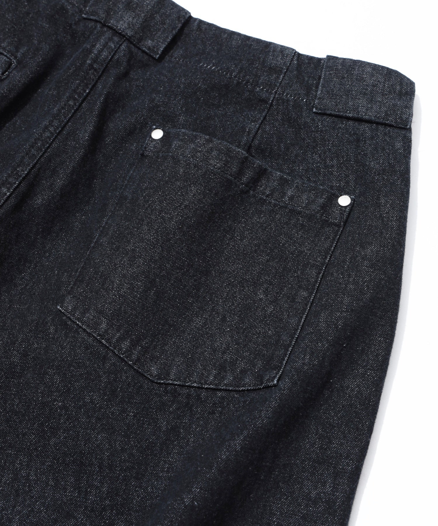 SHORT BAGGY PANTS