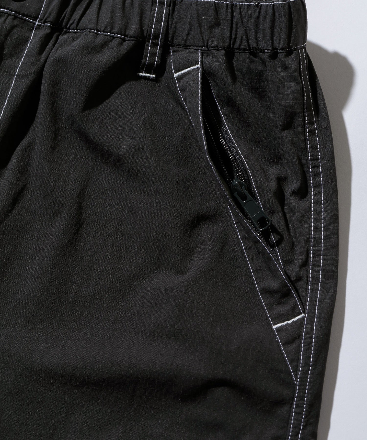 STITCHED CARGO PANTS