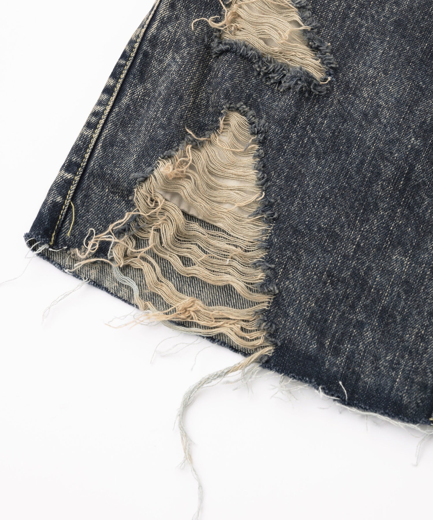 DISTRESSED DENIM MINI SKIRT