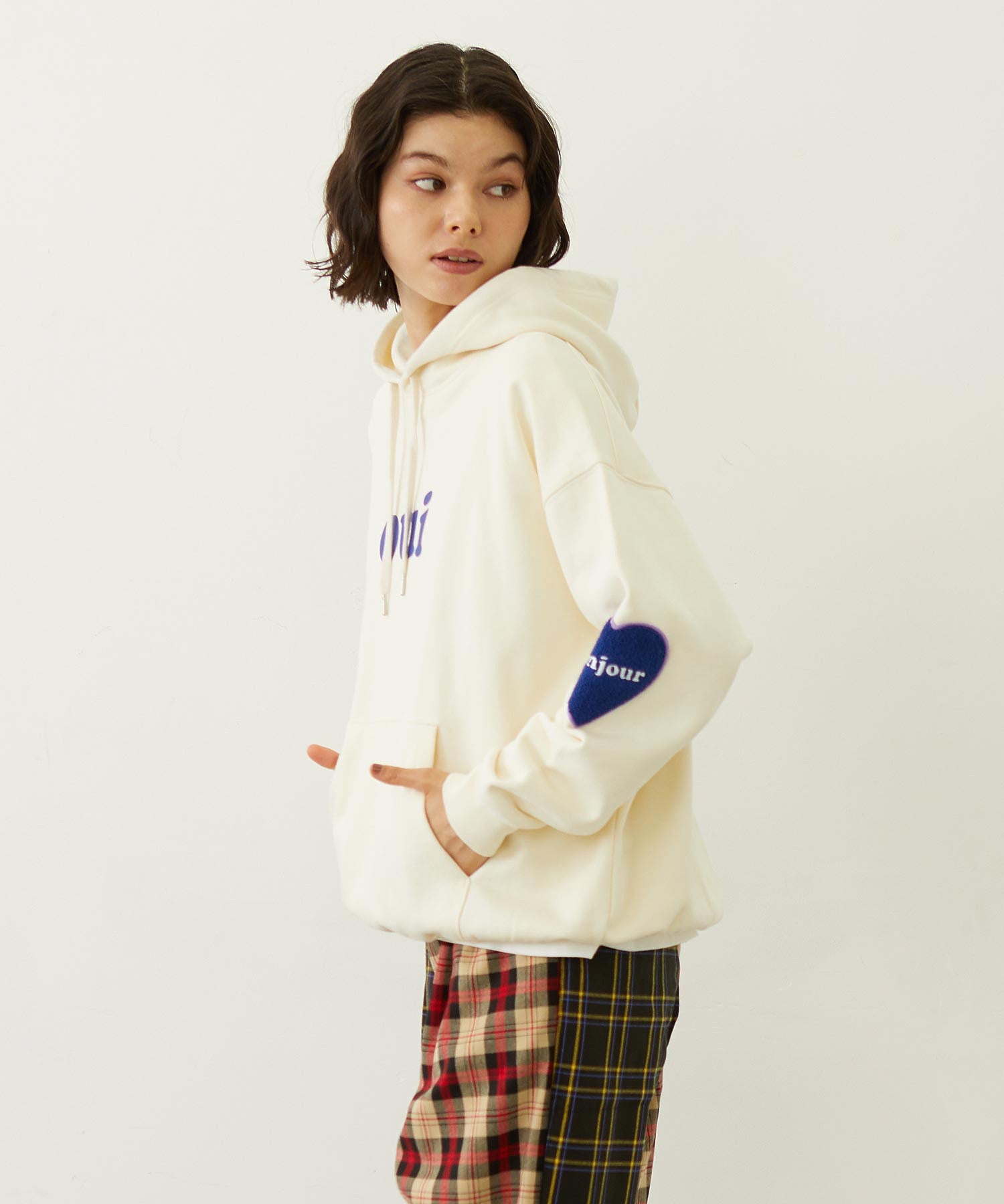 HEART ELBOW PATCH SWEAT HOODIE