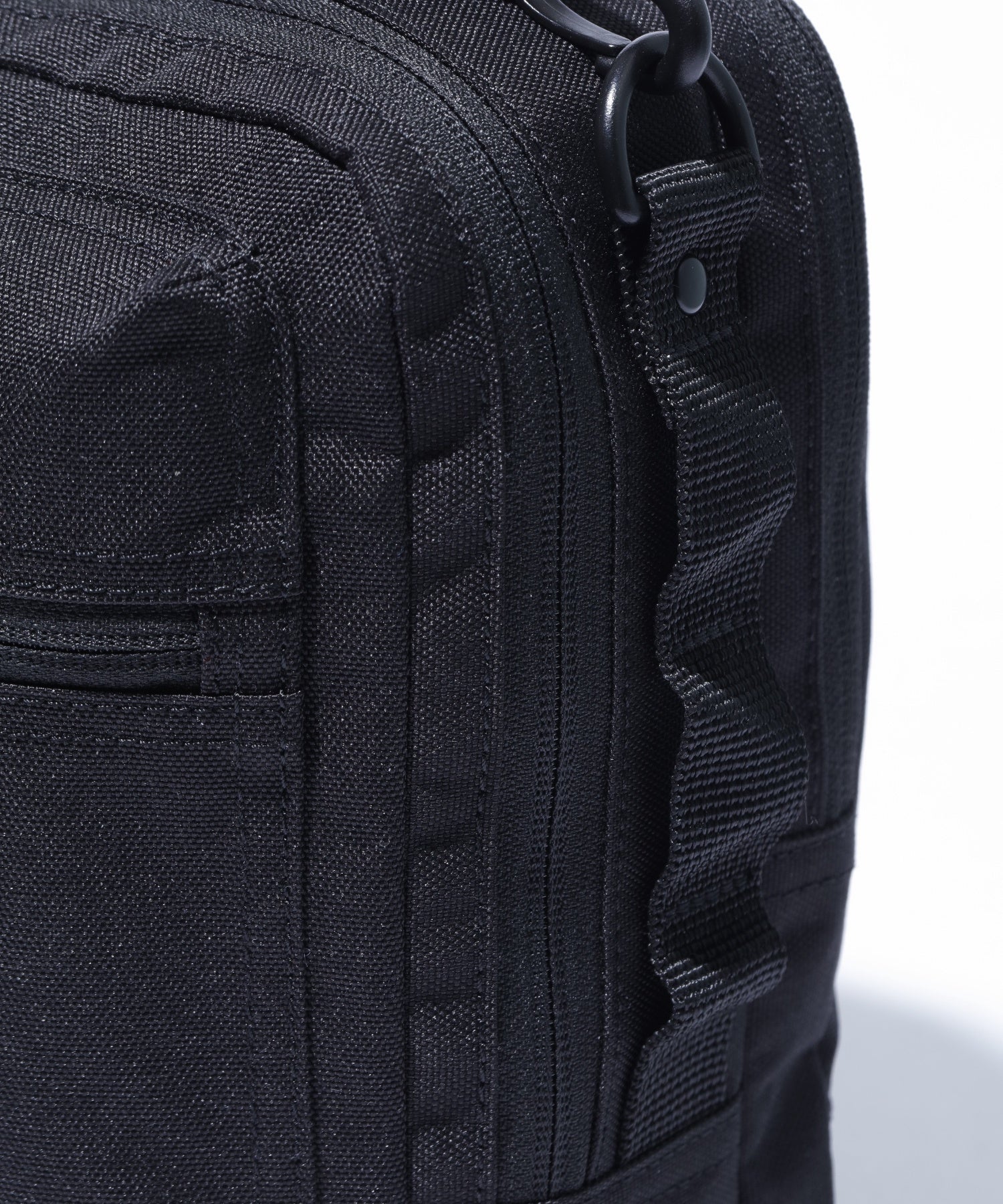 SQUARE SHOULDER BAG