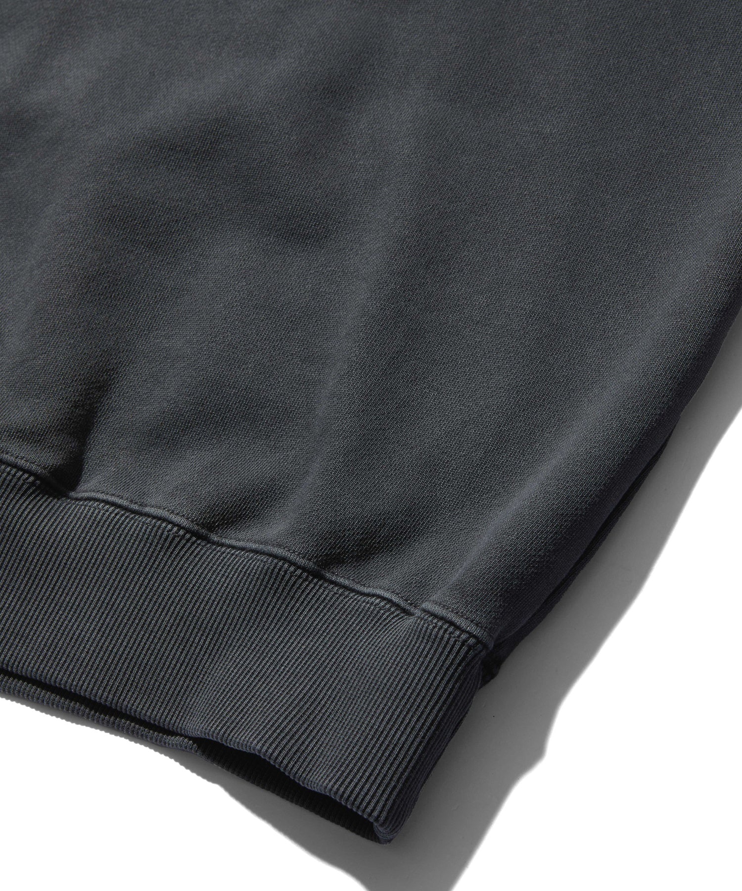 PIGMENT DYED FACE PATCH AND LOGO CREWNECK SWEATSHIRT