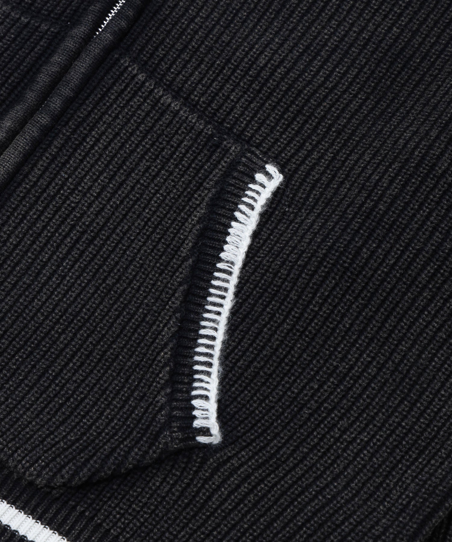 FADED ZIP HOODED SWEATER