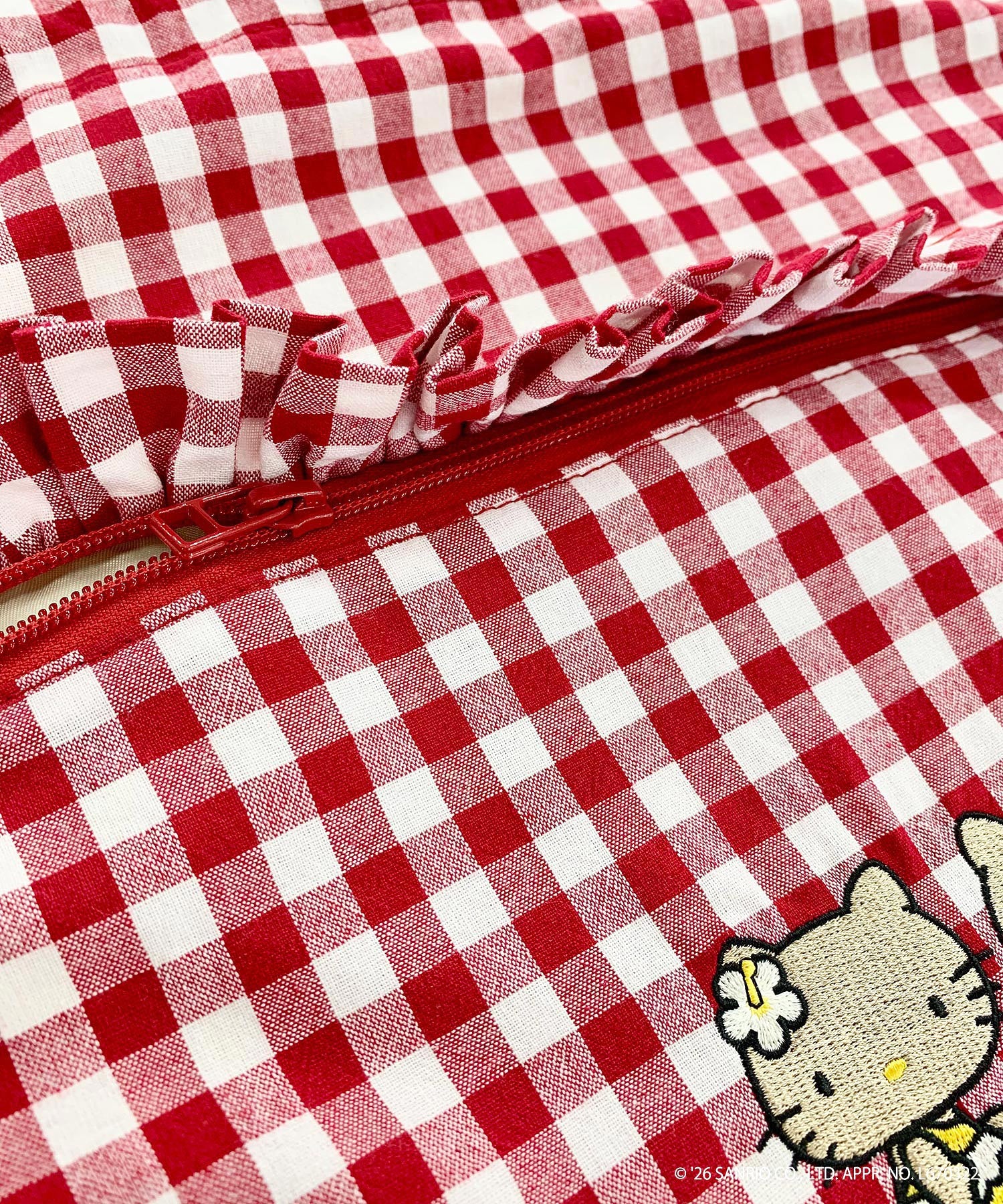 MILKFED. × HELLO KITTY SUN-KISSED F2F DRAWSTRING BAG