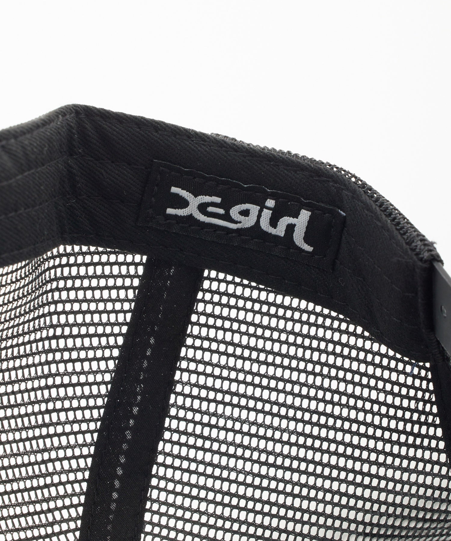 METALLIC LOGO 6PANEL MESH CAP